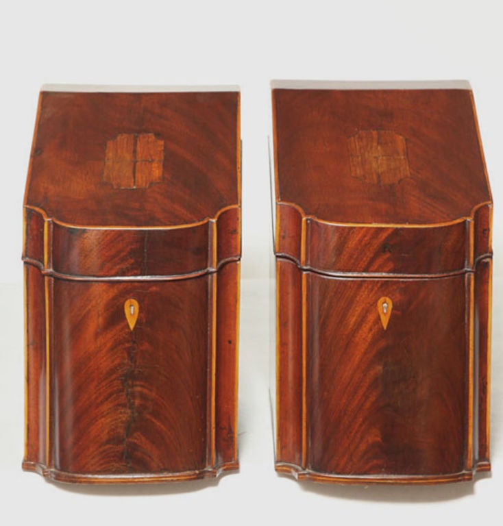 A PAIR OF KNIFE BOXES.  ENGLISH, EARLY 20th CENTURY