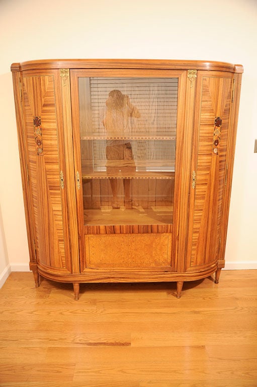 French Rosewood Art Deco Display Cabinet with Intricate Inlay