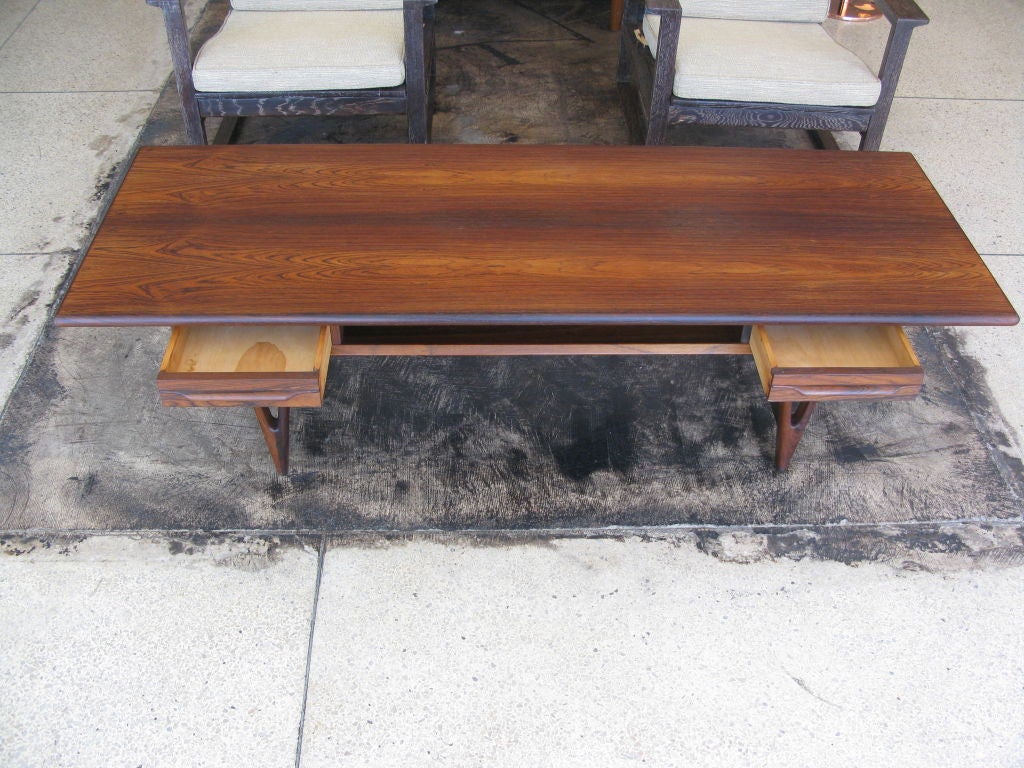 E. W. Bach Rosewood Coffee Table / Media Stand In Excellent Condition In Los Angeles, CA