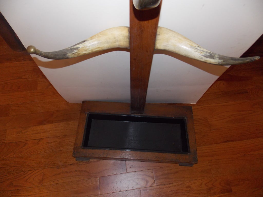 American Arts & Crafts Cow Horn & Oak Wood Hall Stand