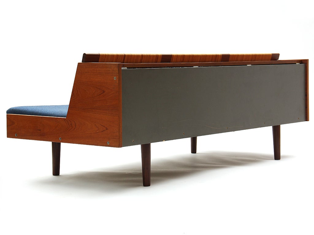 Mid-20th Century Sofa Daybed by Hans J. Wegner