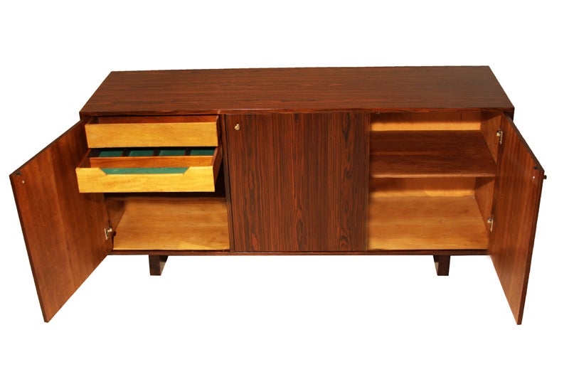 Vintage Mid-Century Brazilian Rosewood Credenza with Brass Pulls In Good Condition For Sale In Los Angeles, CA