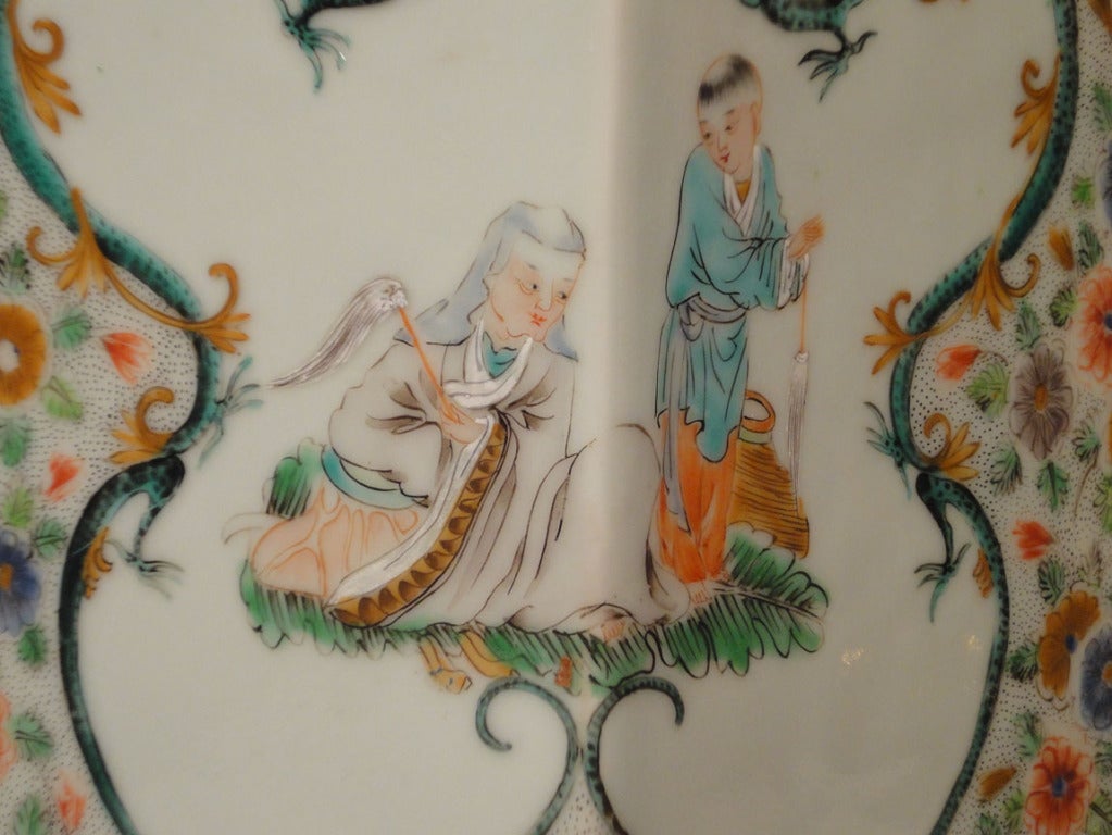 Very Fine 19th Century Chinese Porcelain Vase For Sale 1