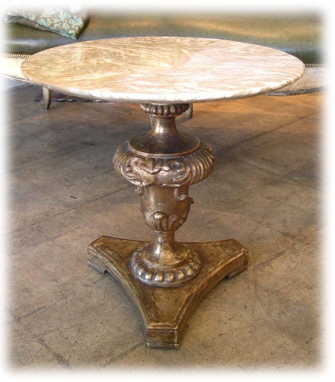 18th Century Italian Gilded Table Base For Sale 4