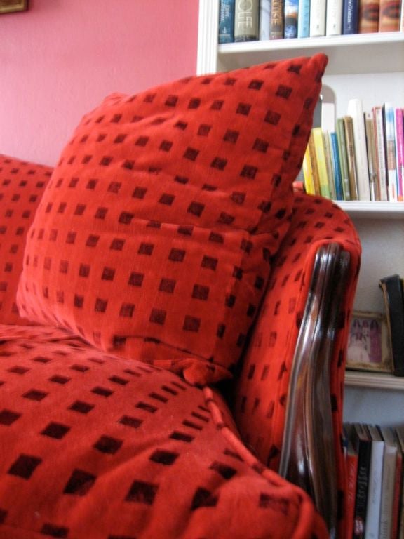 18th Century English Mahogany Settee Upholstered in Red Velvet For Sale 6