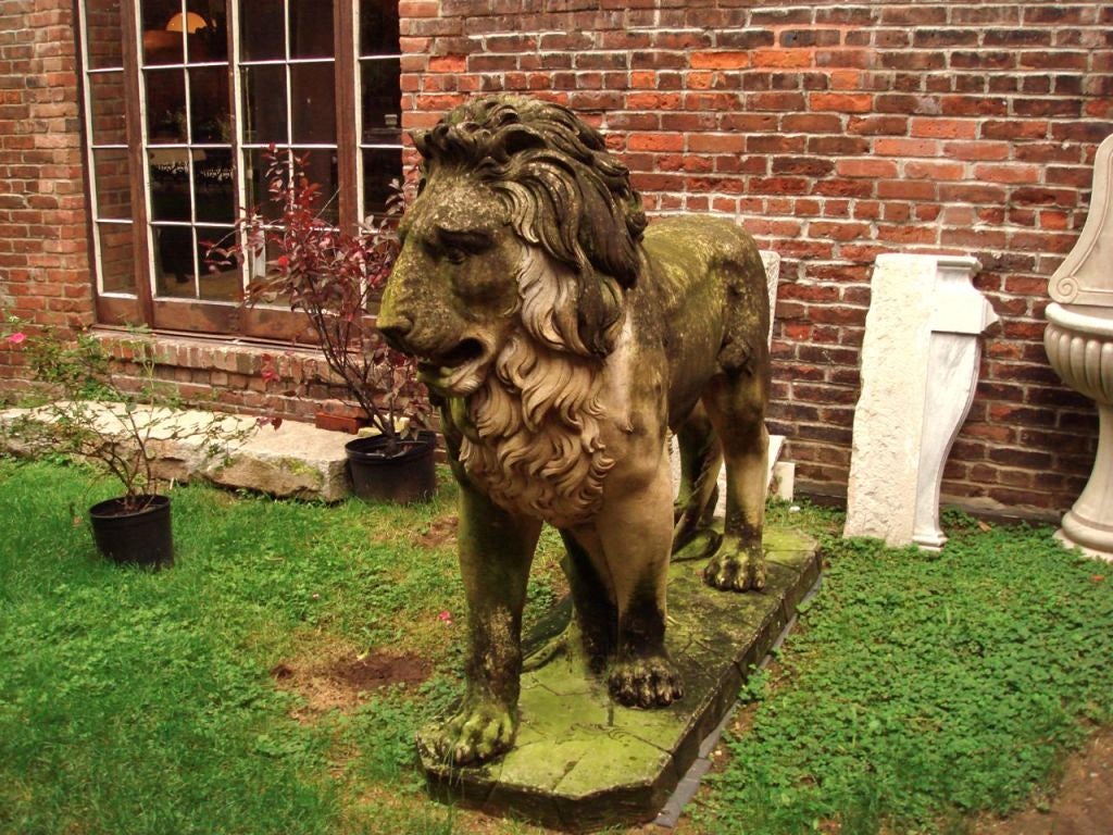 Massive Standing Entry Lions In Hand Carved Limestone In Good Condition For Sale In New York, NY