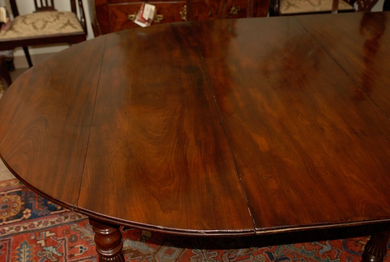 19th Century French Mahogany Dining Table with Turned Legs 3