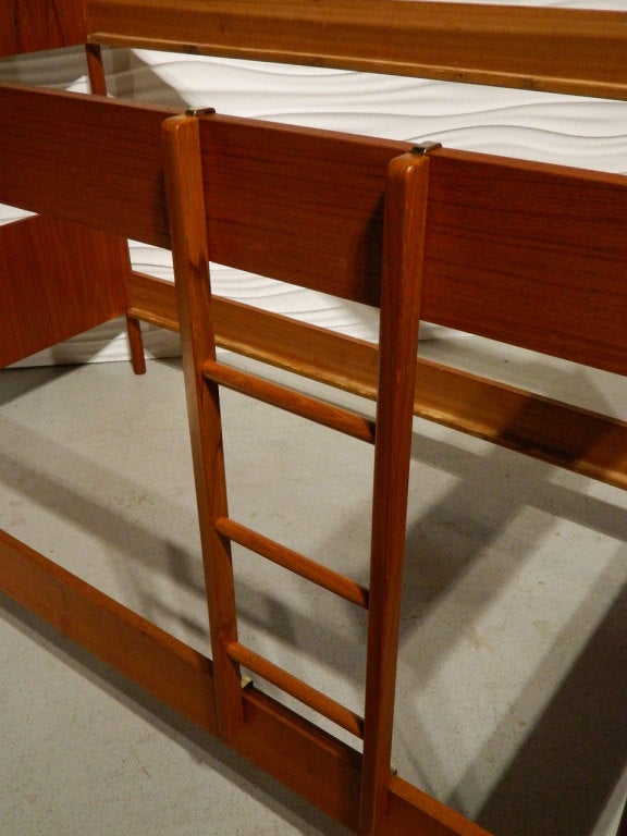 1980s bunk beds