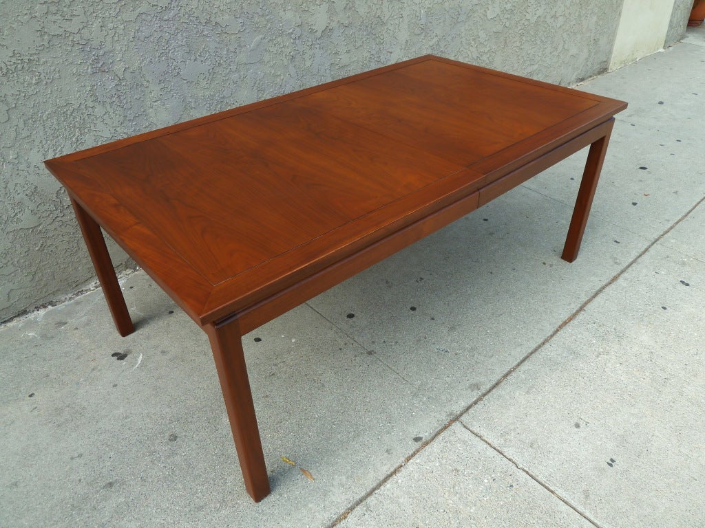 American  Parsons Table by Cal-Mode