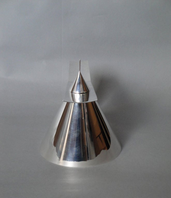 Silver Plated Verseuse/Tea Pot by Richard Meier for Christofle In Excellent Condition For Sale In Long Island City, NY