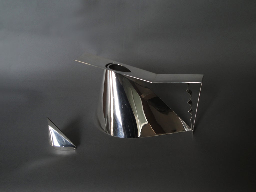 Fine French « Minuit Quinze » Verseuse by Alain Meyer for Christofle 1