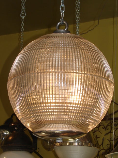 holophane globe light