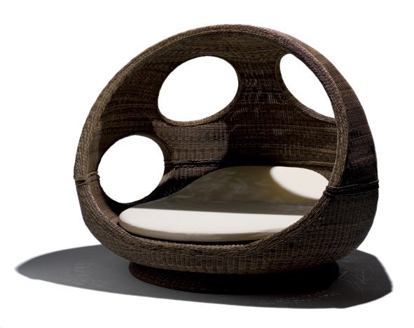 Contemporary Egg -  Large Italian Outdoor Lounge Sofa