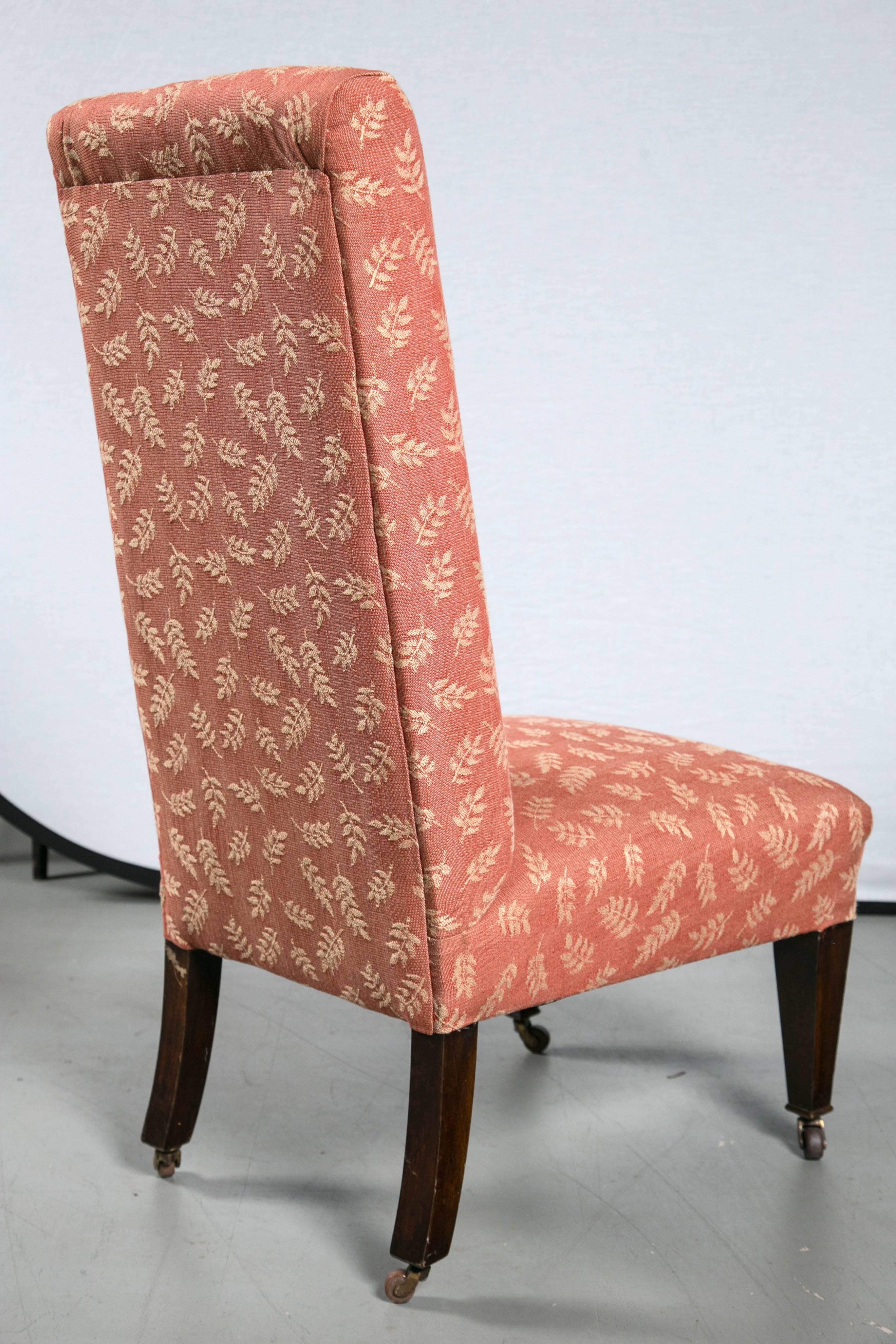 English High Back Chair In Excellent Condition For Sale In Stamford, CT