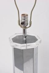 Paar Tischlampen aus Chrom, Spiegel und Lucite, 1960er Jahre, USA