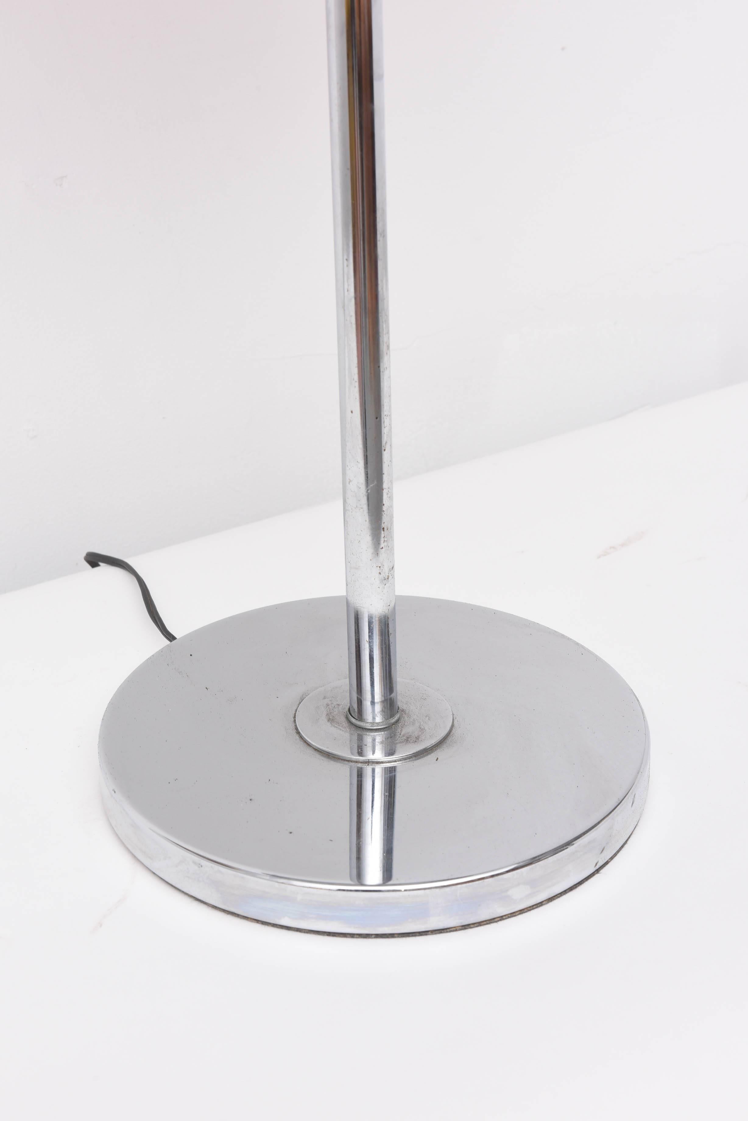 Mid-Century Modern Chrome and Smoked Lucite Tall Table Lamp, 1960s, USA For Sale