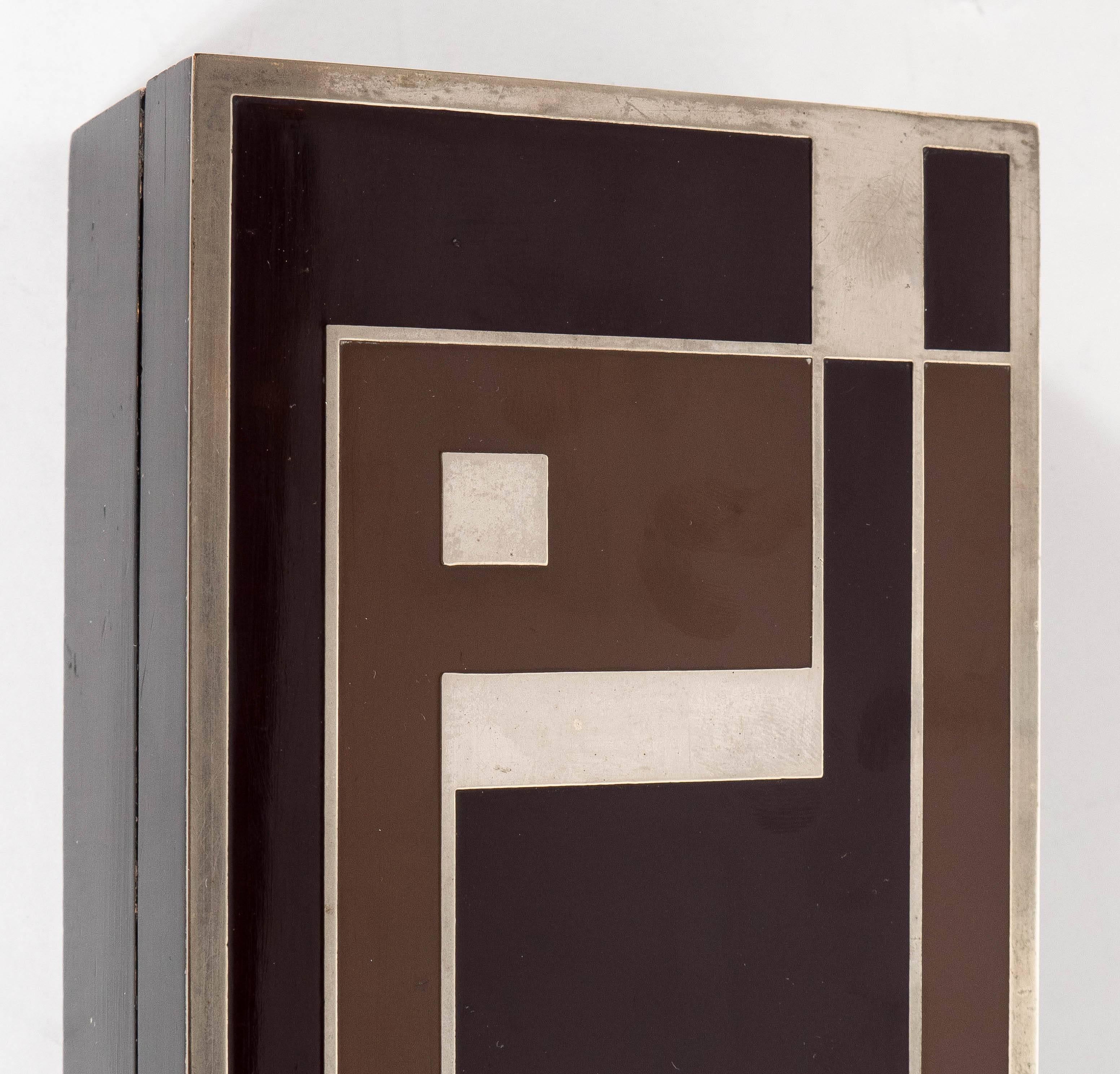 Mid-20th Century Important Art Deco Enamel and Chrome Box Fitted Camera by Walter Dorwin Teague