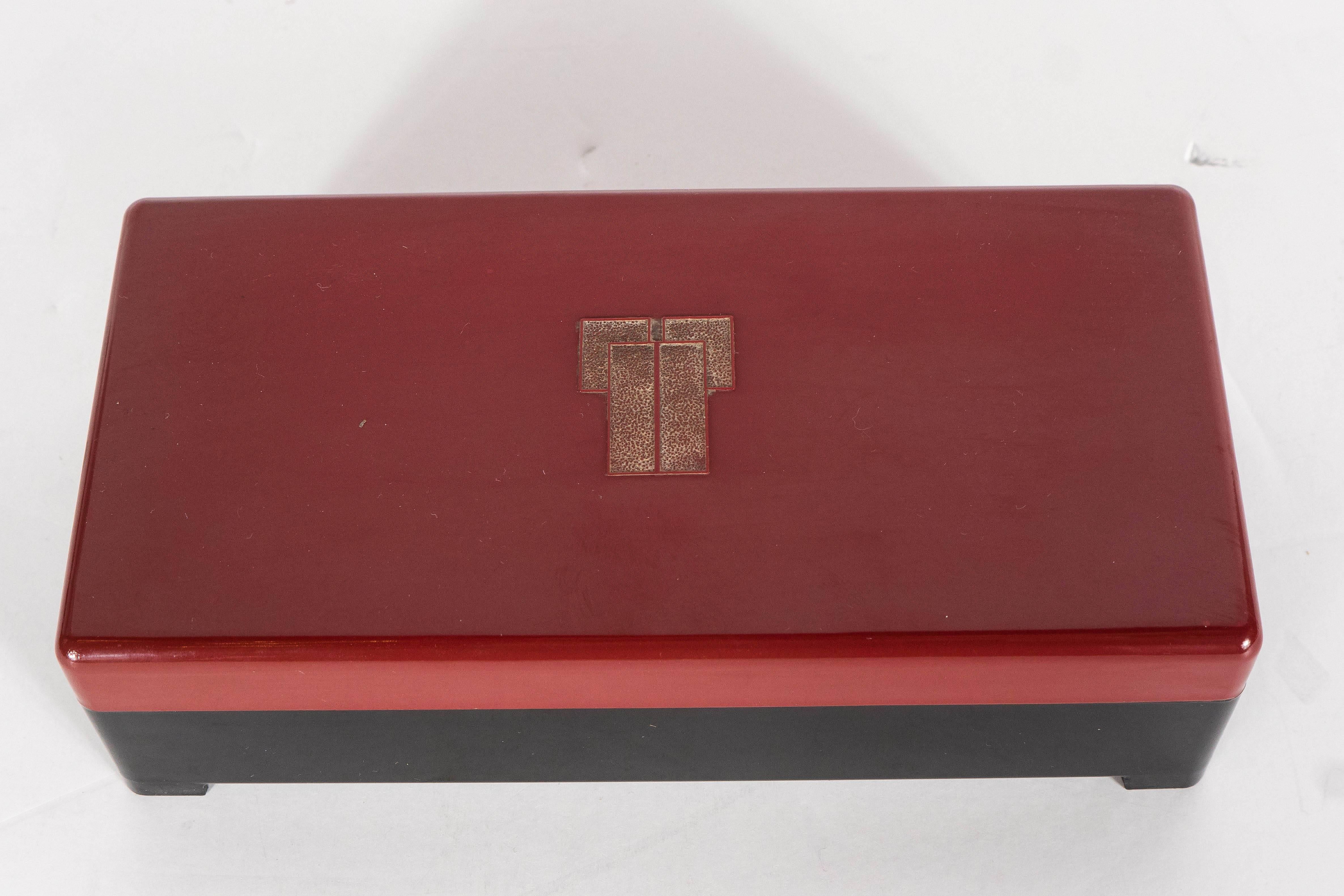 American Streamlined Art Deco Bakelite Box with Burgundy Top with Cubist Detail