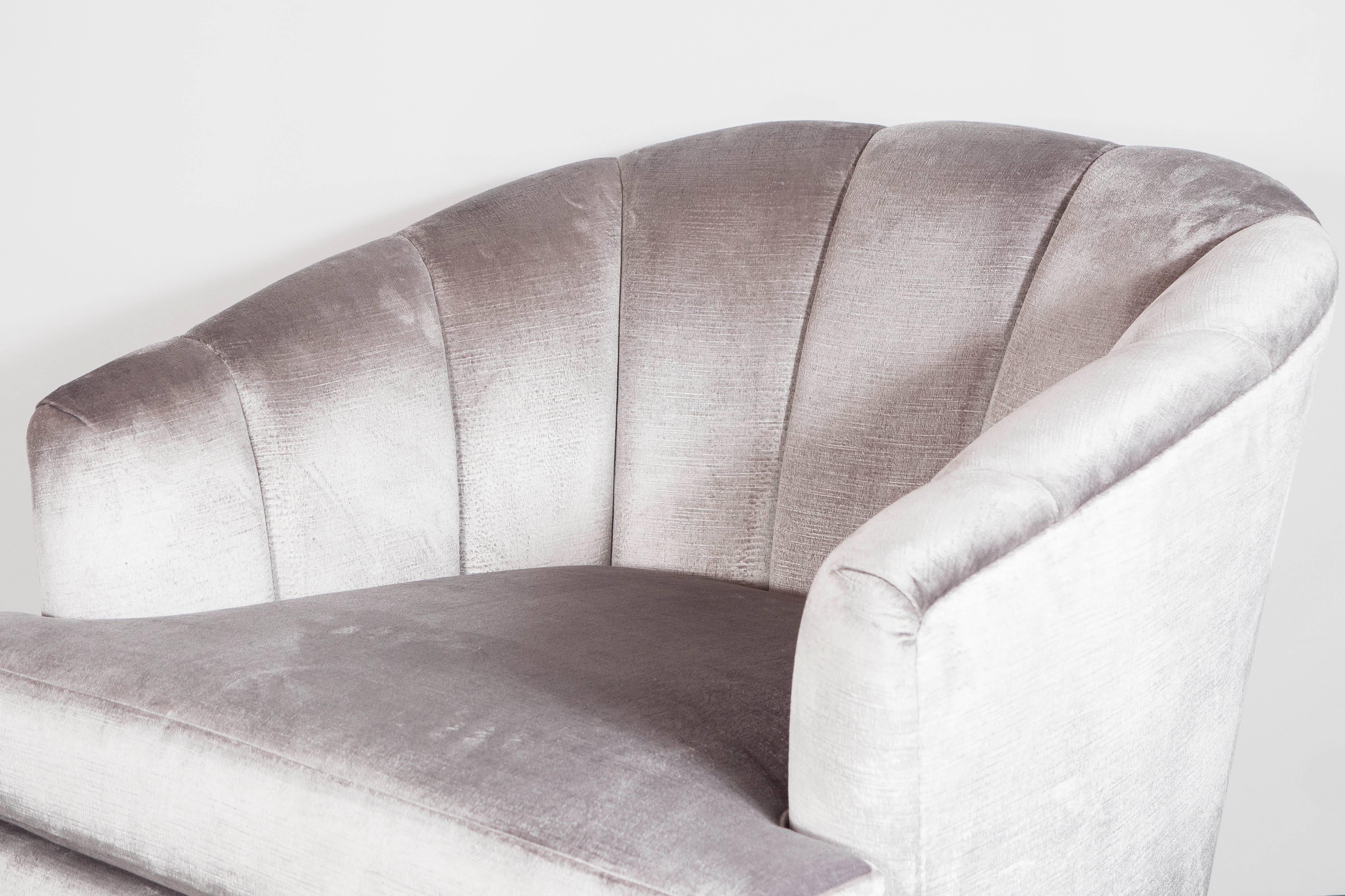 Pair of Mid-Century Modernist Swivel Chairs by Milo Baughman in Platinum Velvet 1
