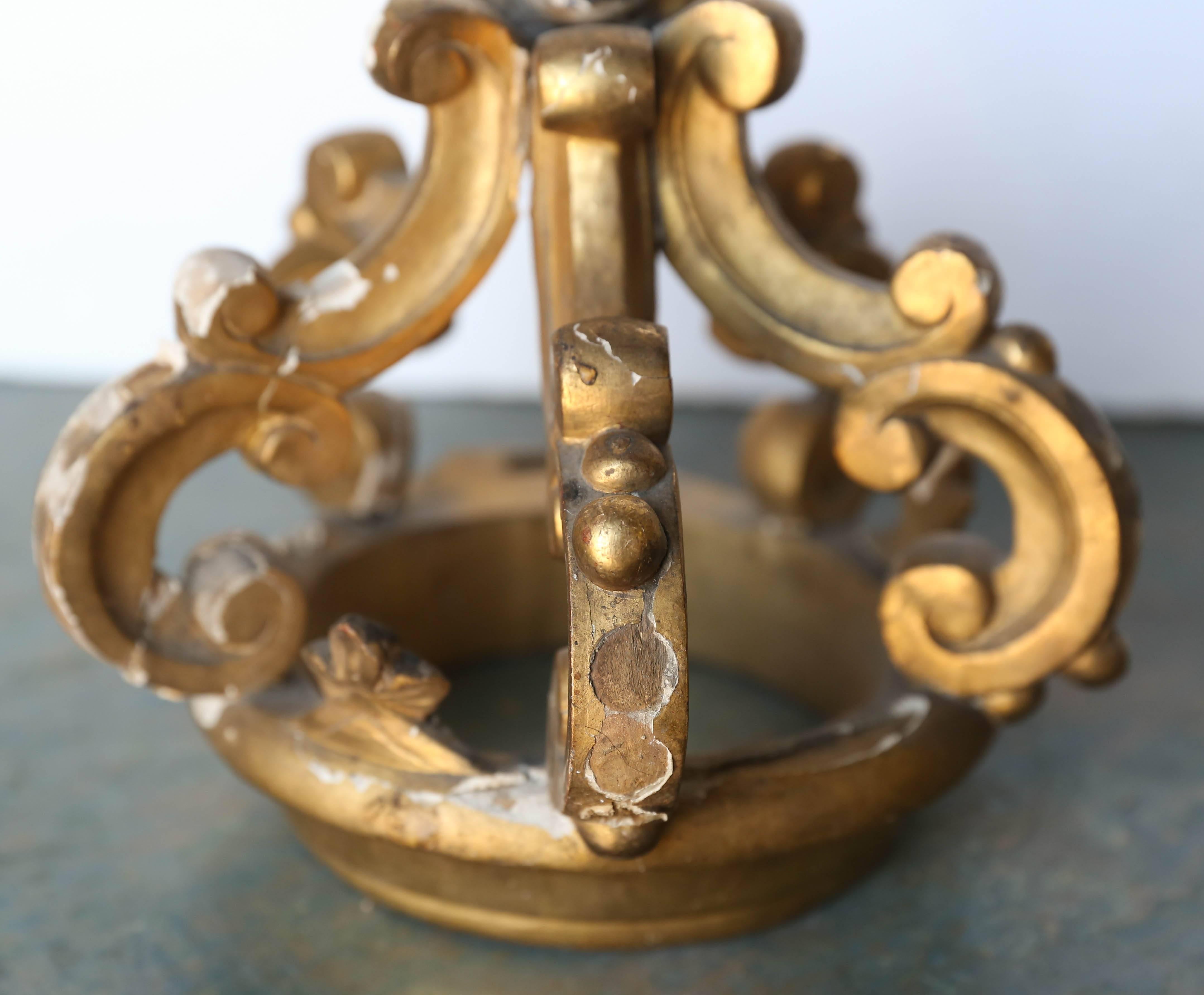 19th Century Italian Gold Gilt Crown In Distressed Condition In Houston, TX