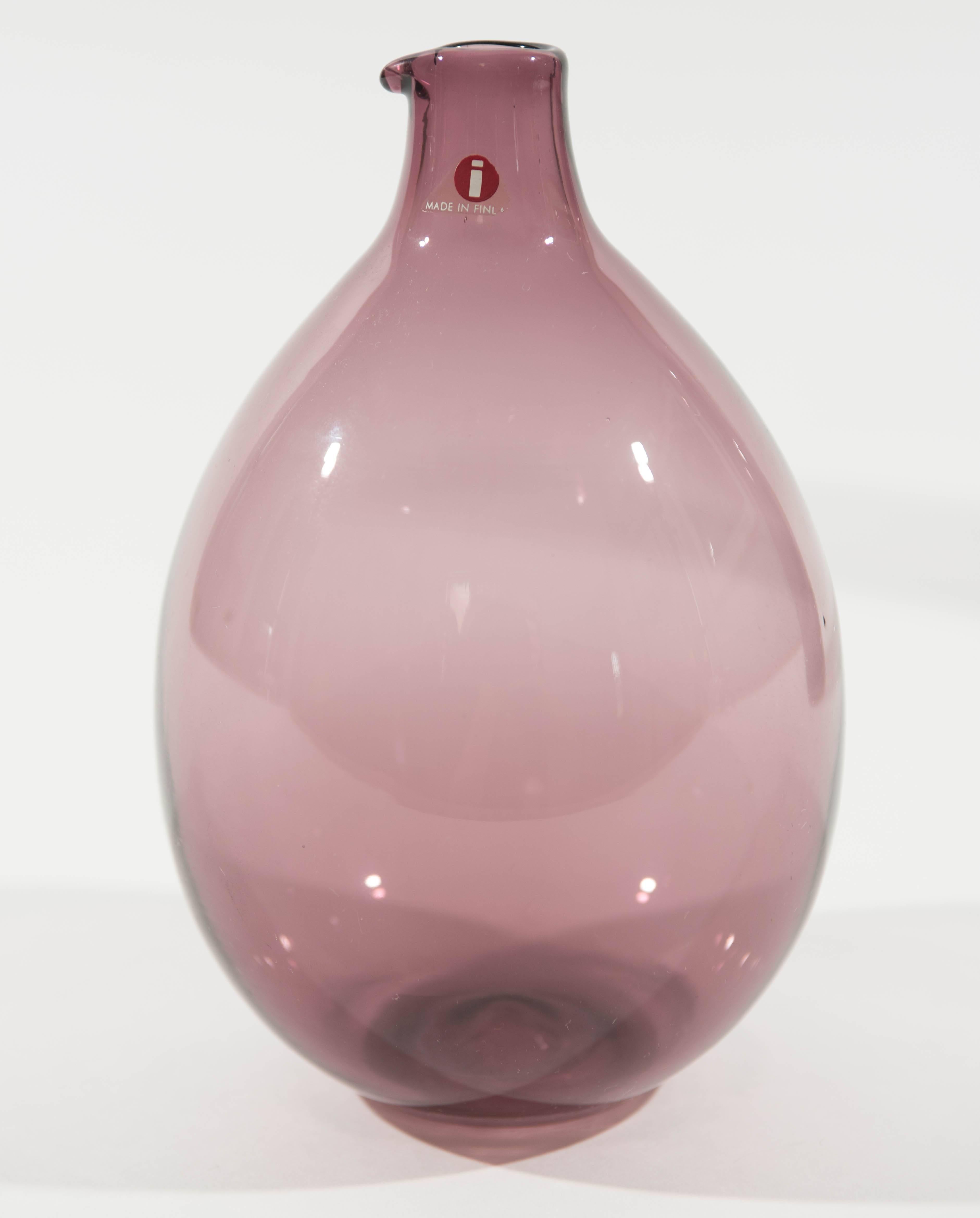 Scandinavian Modern Timo Sarpaneva Two Pink Glass Bird Bottle and One Aurinkopallo Sun Ball For Sale