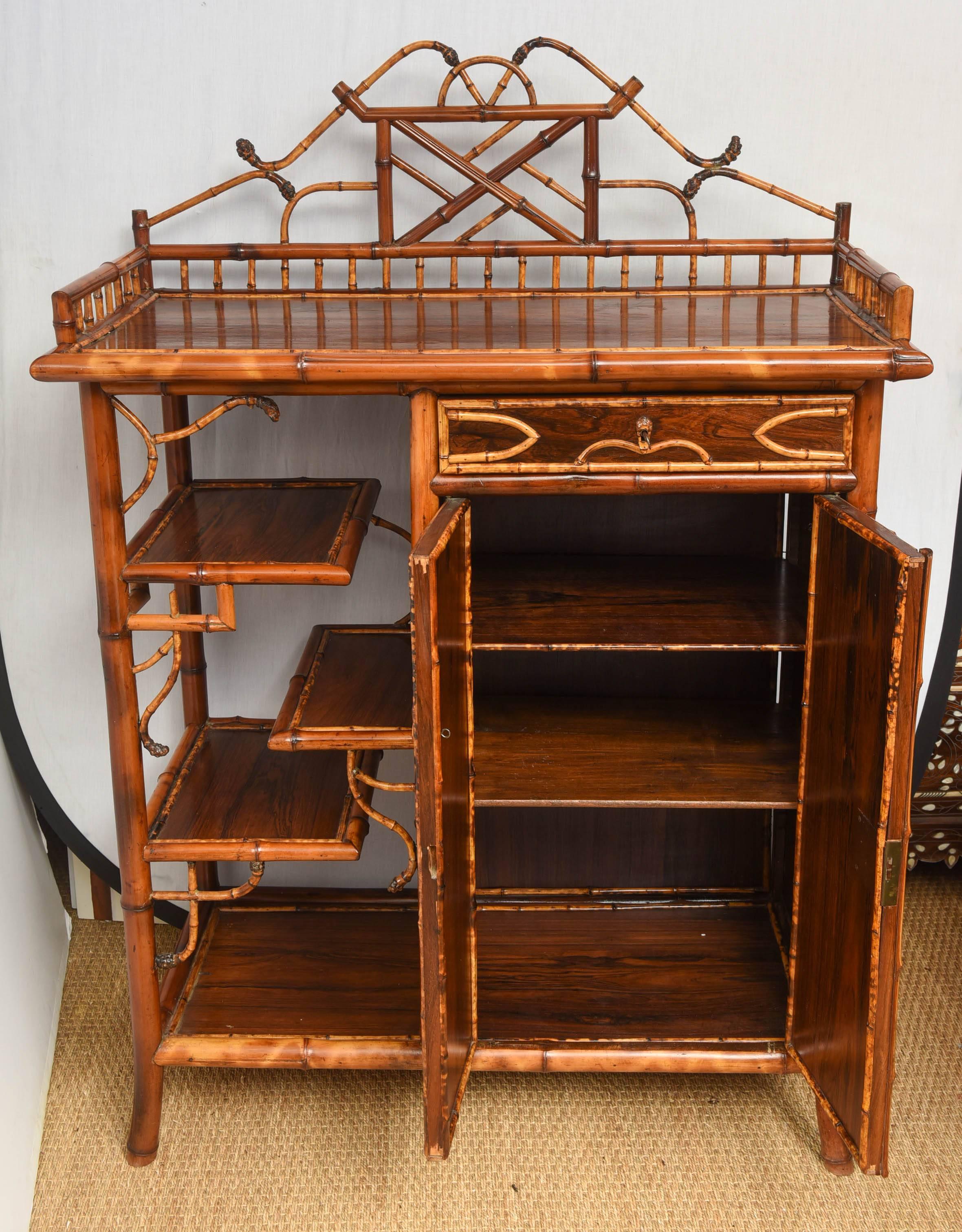 Rare 19th Century Superb English Bamboo Cabinet In Good Condition In West Palm Beach, FL
