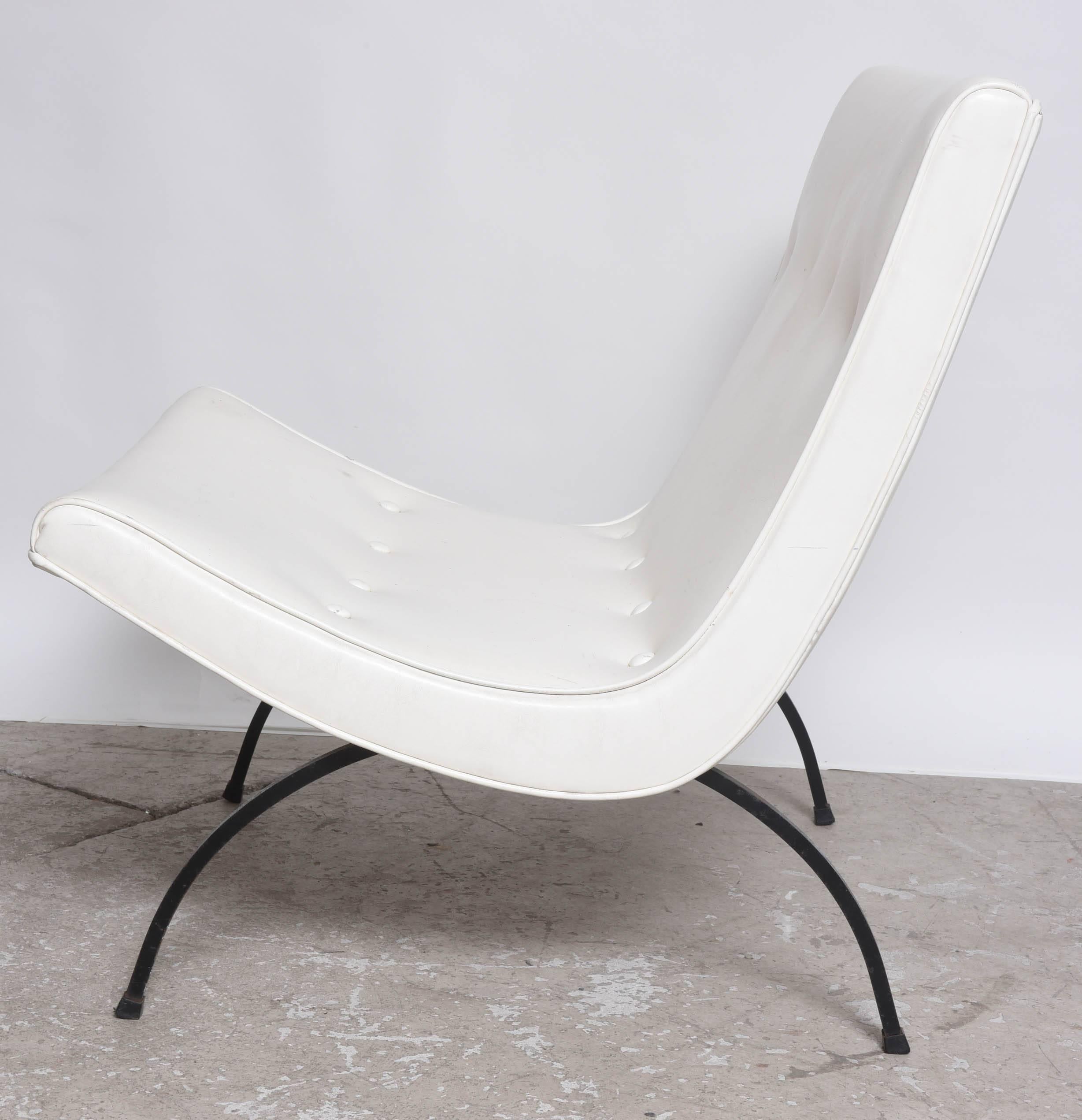 Mid Century Modern Milo Baughman for Thayer Coggin Scoop Chair In Good Condition In Miami, FL