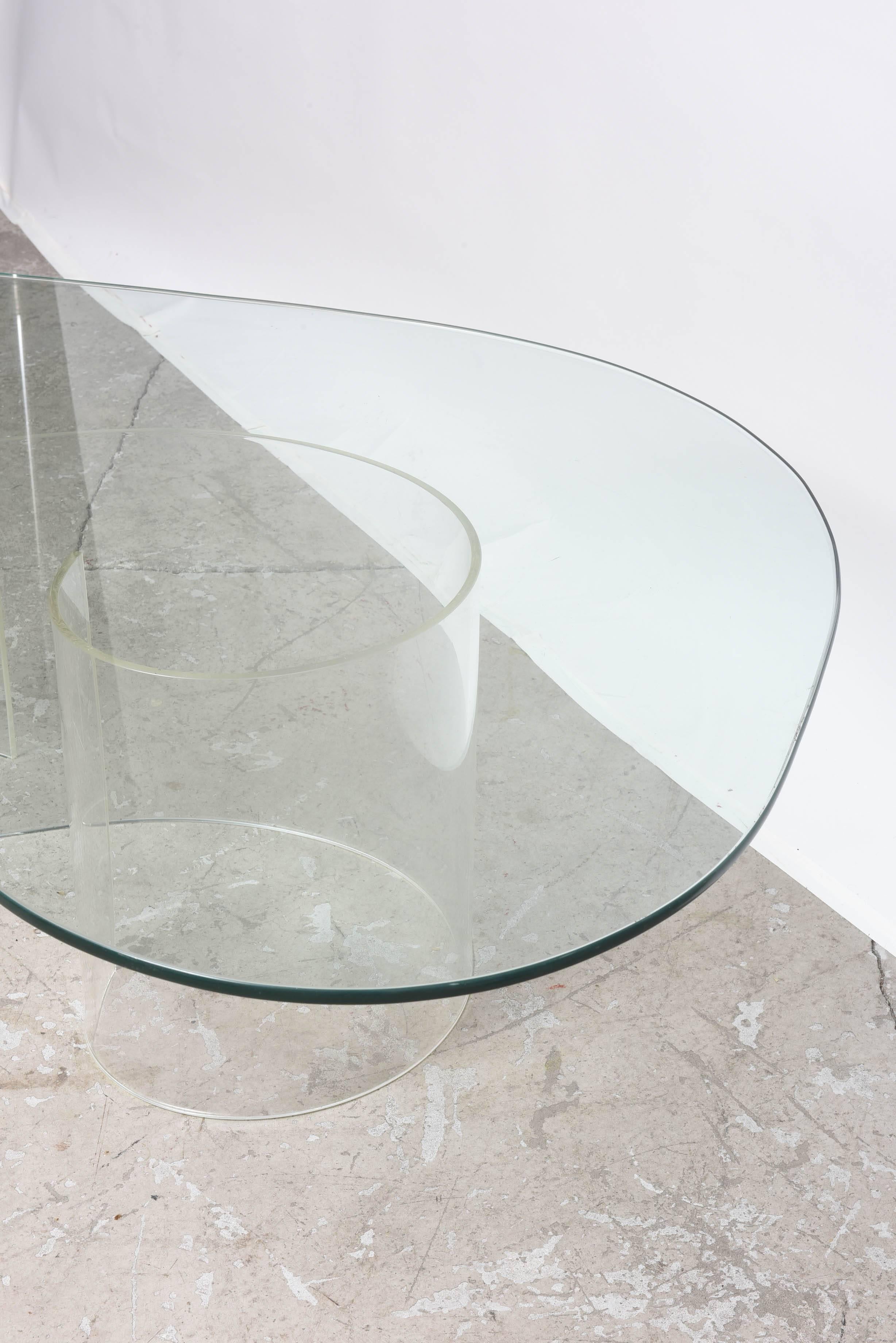 20th Century Mid-Century Modern Sculptural Free-Form Lucite Coffee Table For Sale