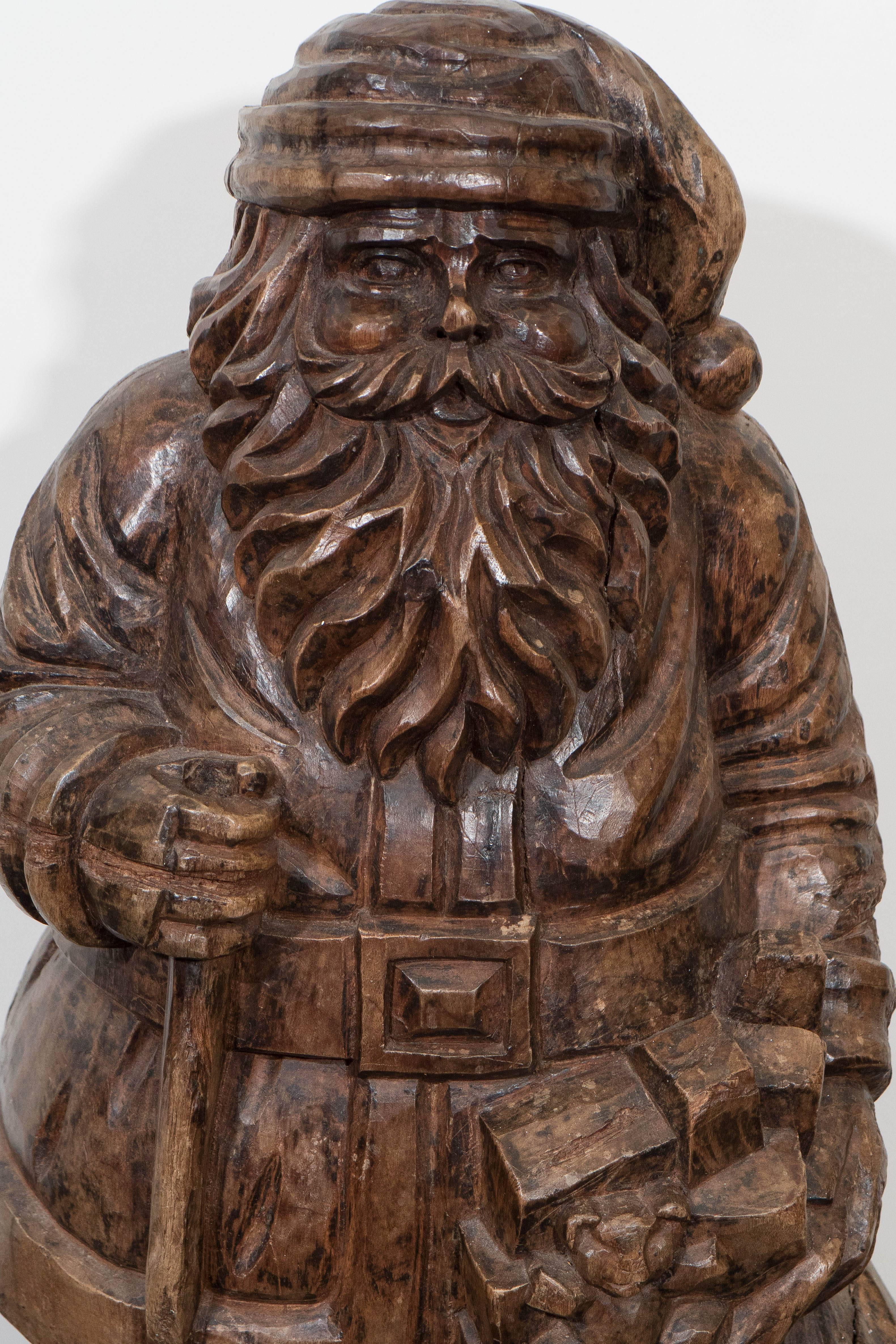 Black Forest Early 20th Century Carved Santa Claus Figure in Solid Wood