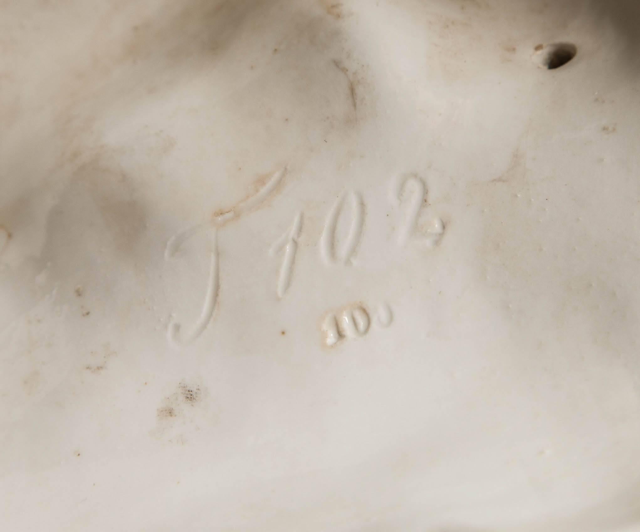 Eccezionale coppia di antichi gruppi di caccia in Meissen Porcelain con cavalli e cani in vendita 3
