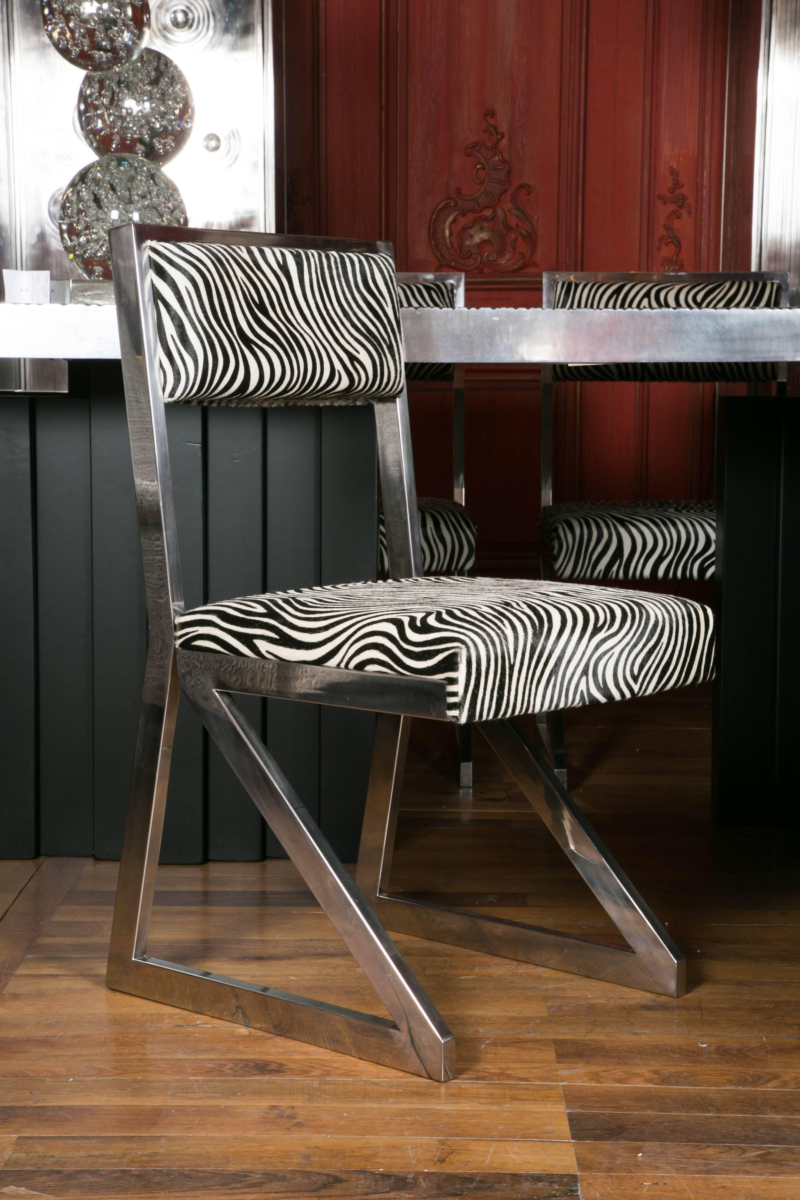 Modern Set of 6 dining chairs At Cost Price For Sale