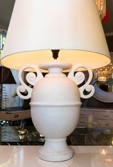 Giocometti Style Urn-Shaped Lamp with White Matte Finish