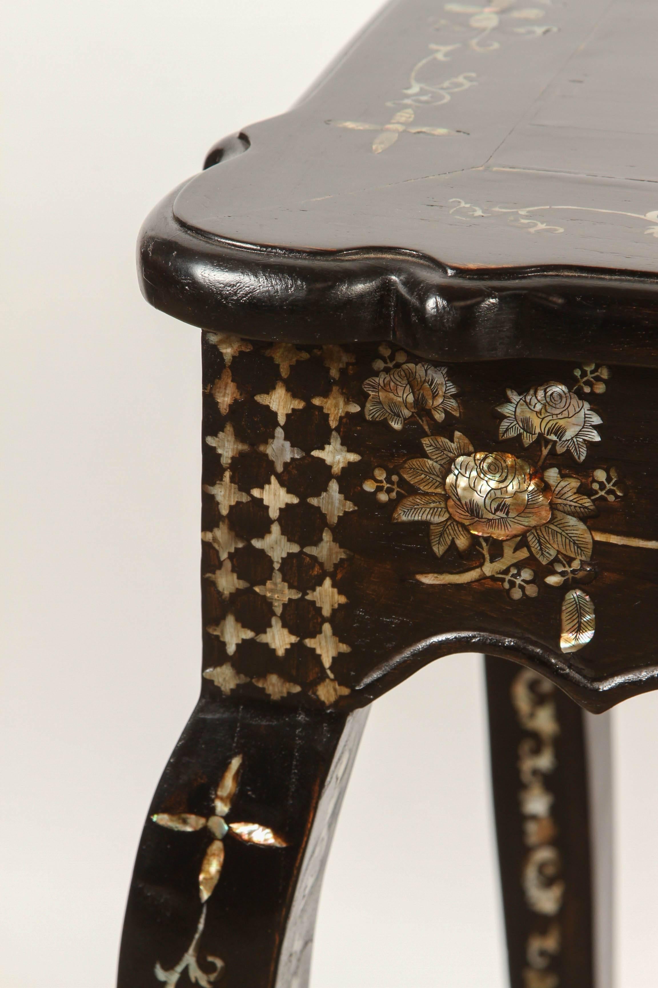 Pair of French Colonial Rosewood and Mother-of-Pearl Sidetables In Good Condition In Pasadena, CA