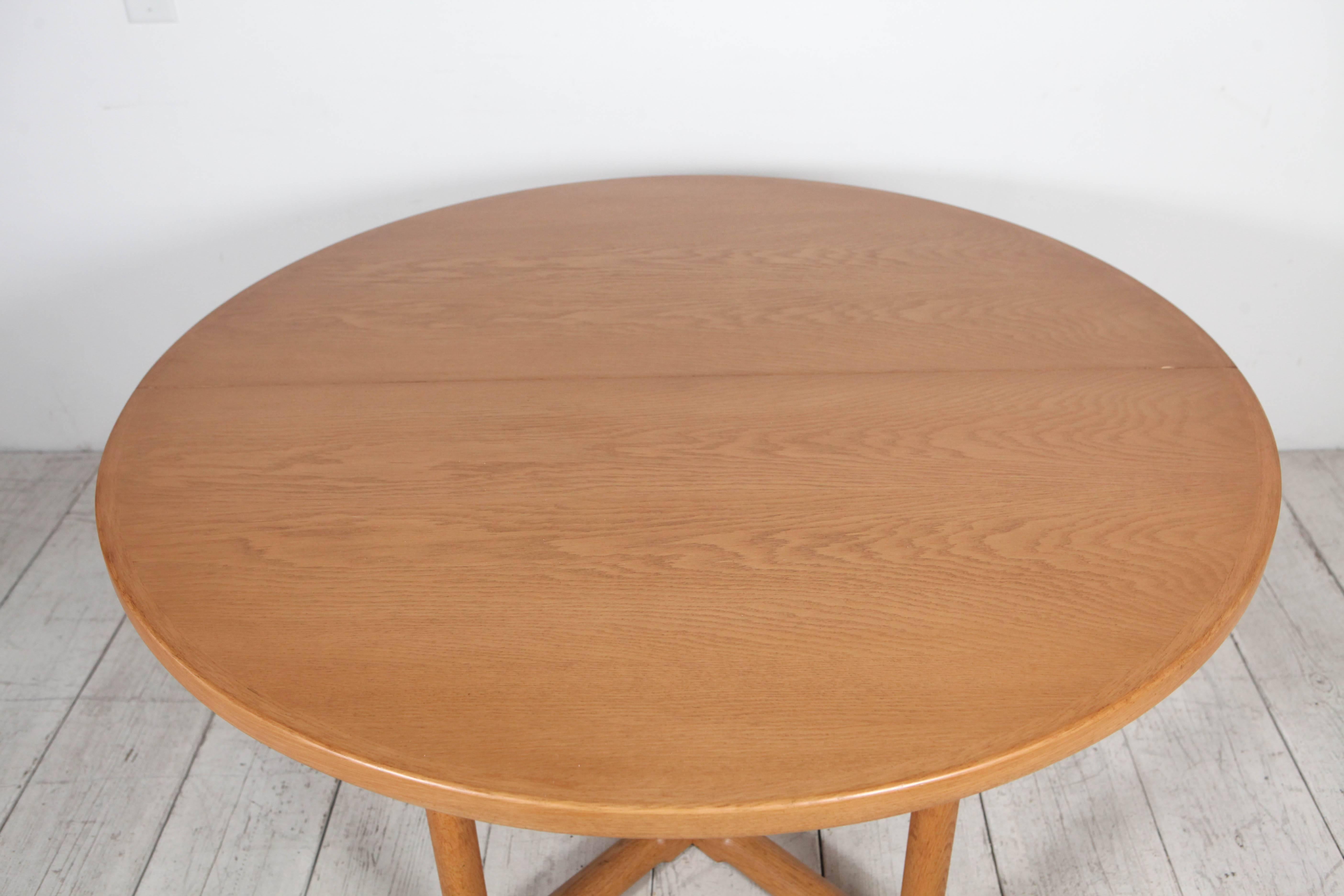 Danish Oak Round Extension Table in the Style of Charlotte Perriand