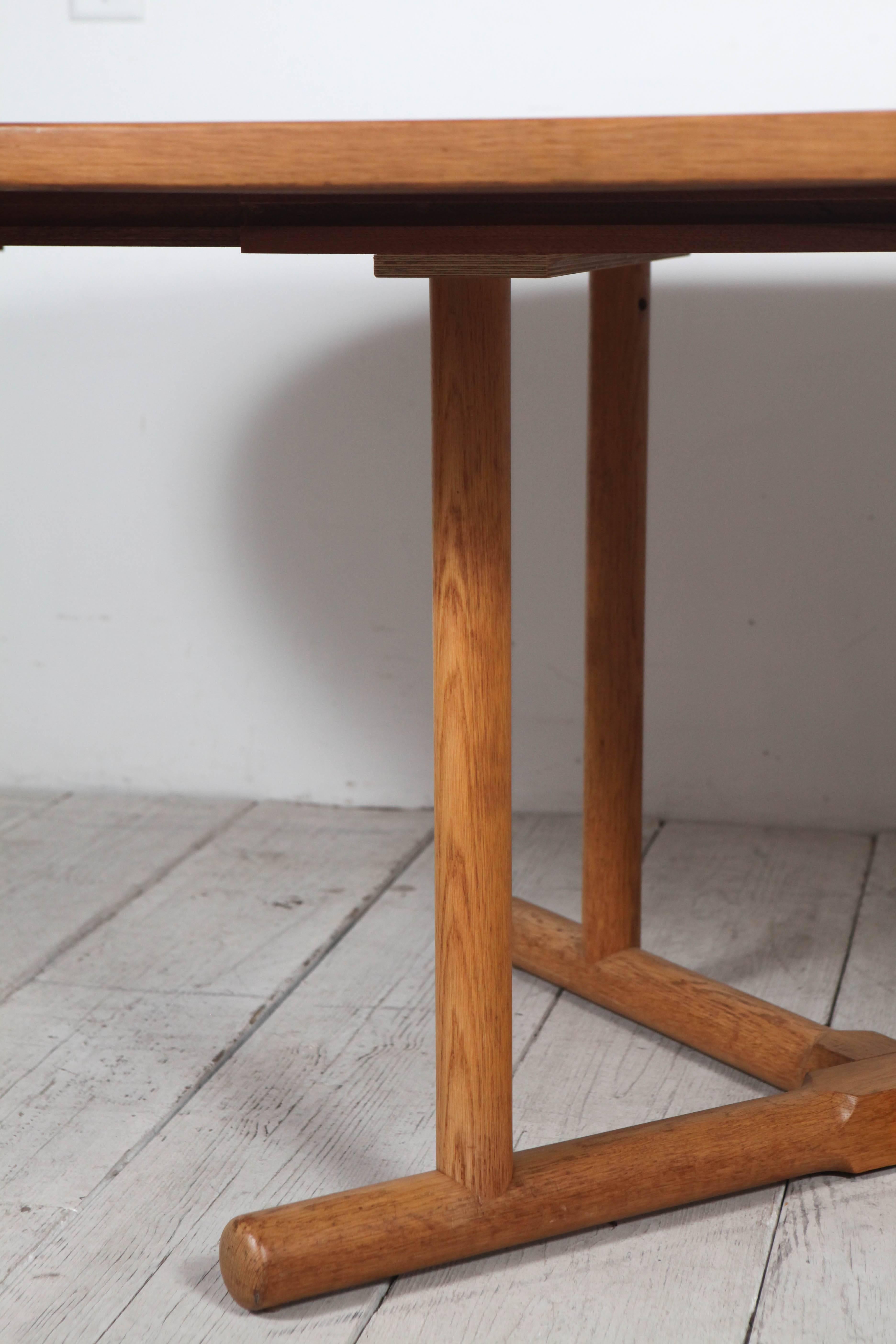 Oak Round Extension Table in the Style of Charlotte Perriand 2