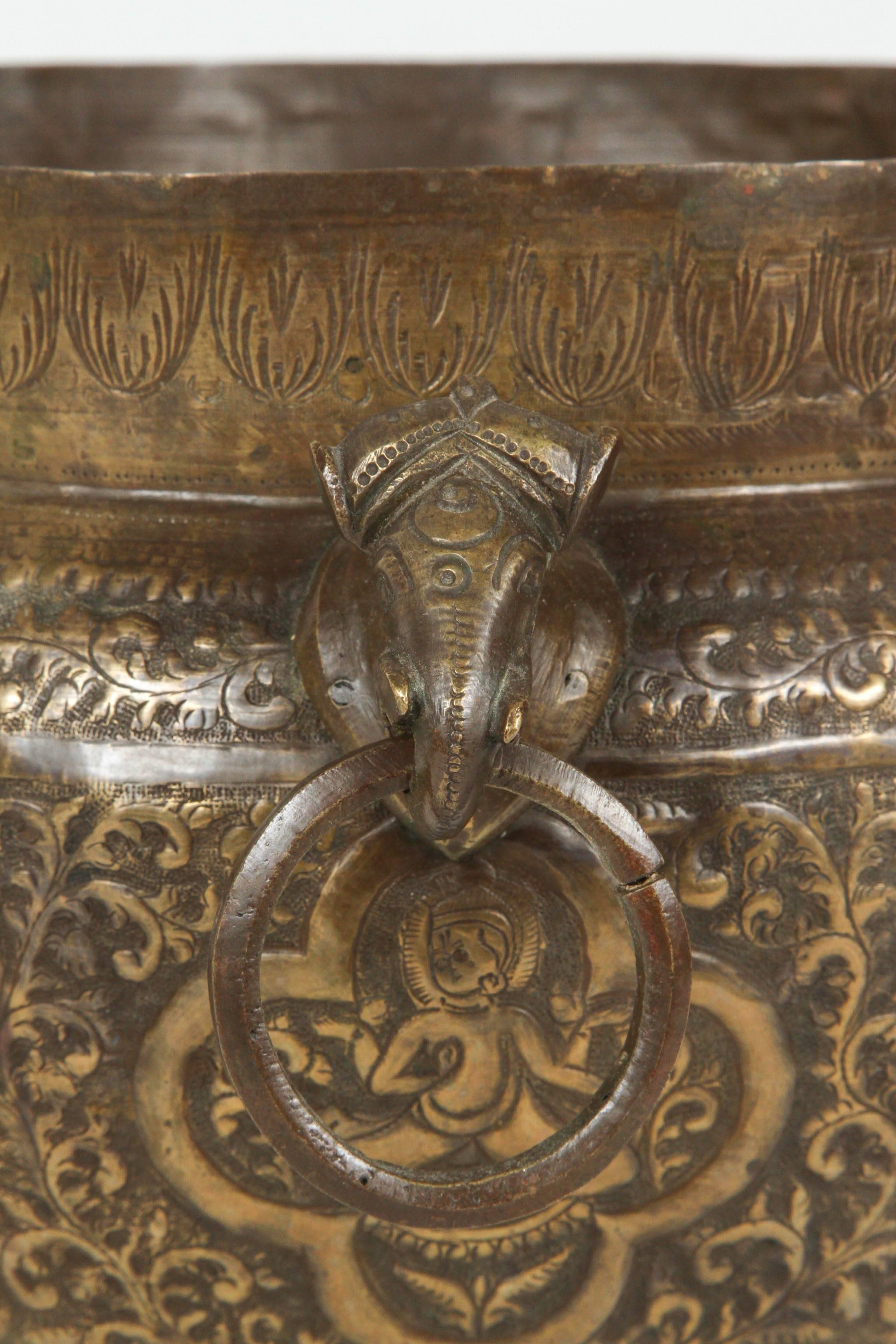 Anglo Raj Anglo-Indian Mughal Bronze Cache Pot