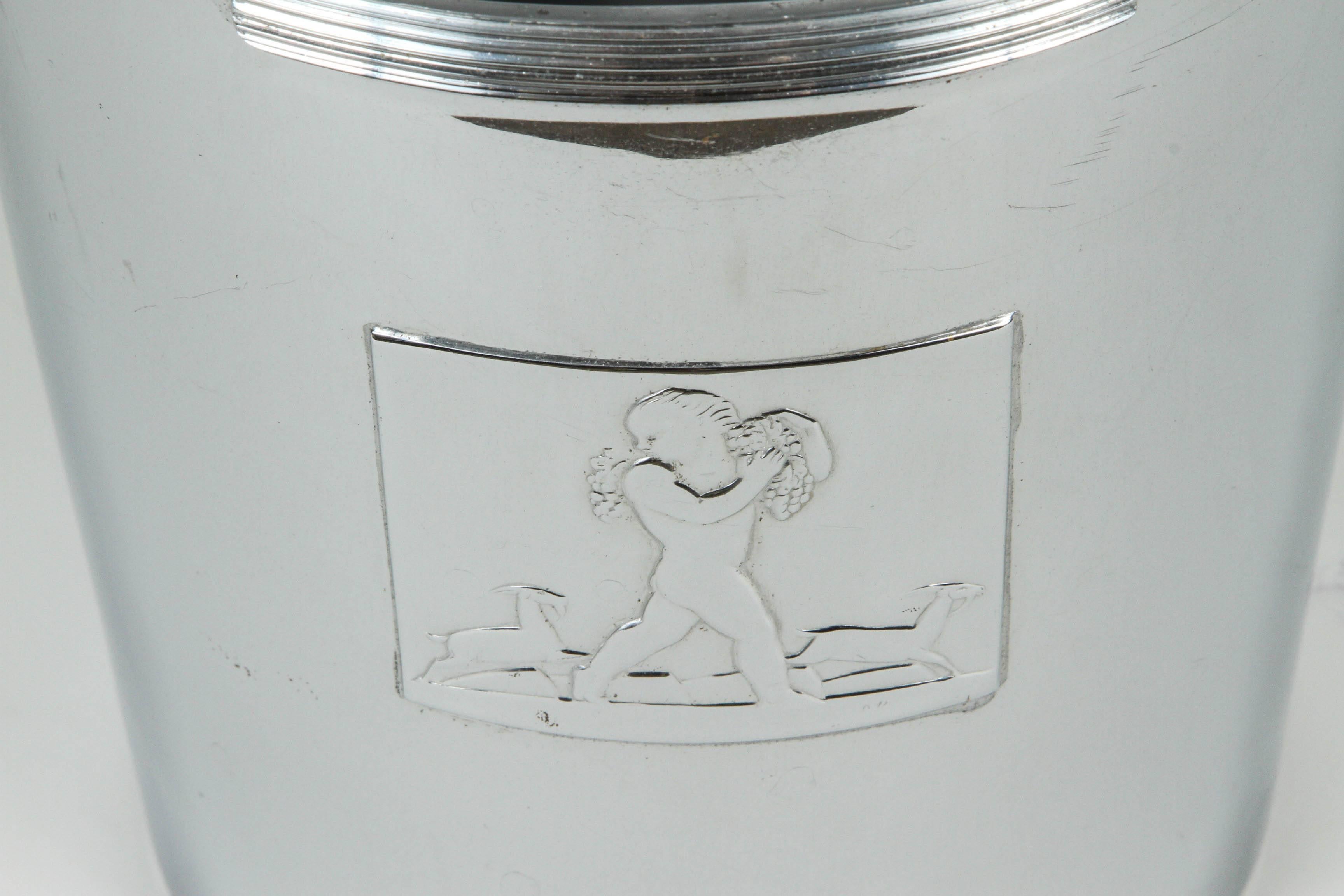 Art Deco American Chrome Champagne Ice Bucket In Good Condition In North Hollywood, CA