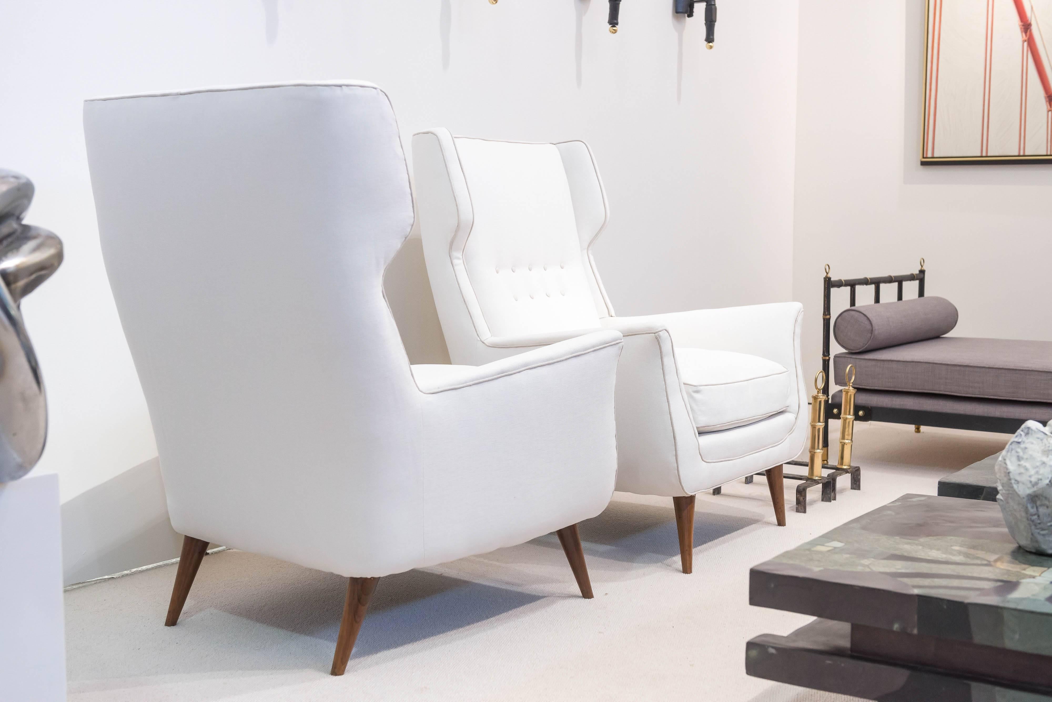 20th Century Pair of Gio Ponti Style Lounge Chairs