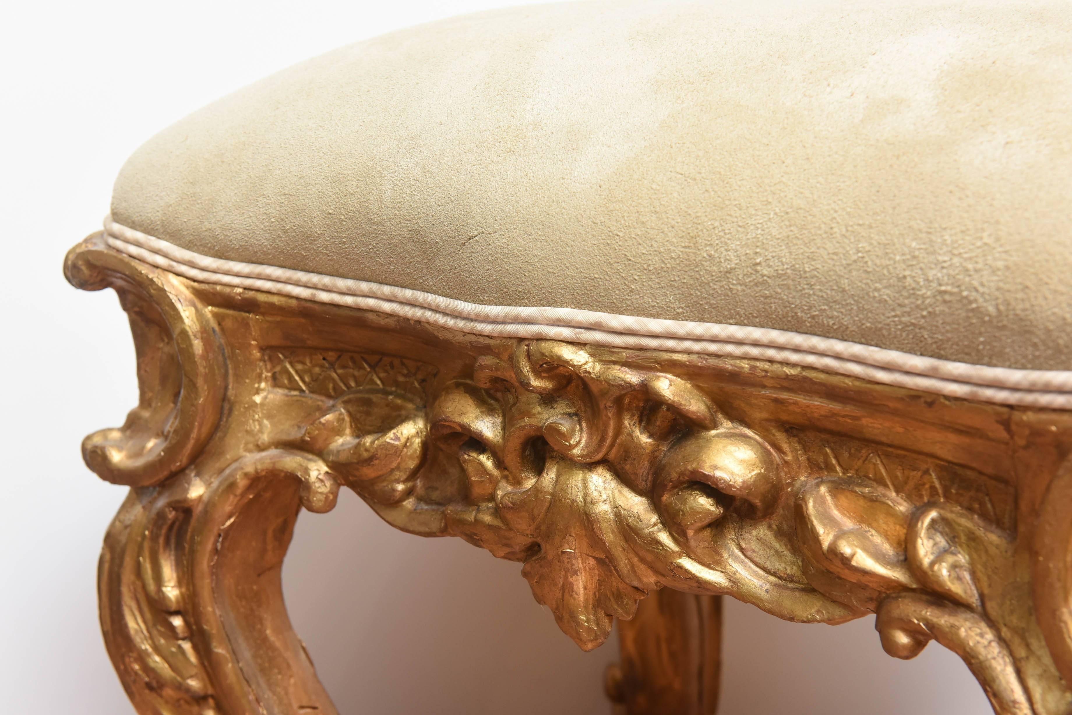 18th Century and Earlier Pair of Antique Rococo Gilded Stools