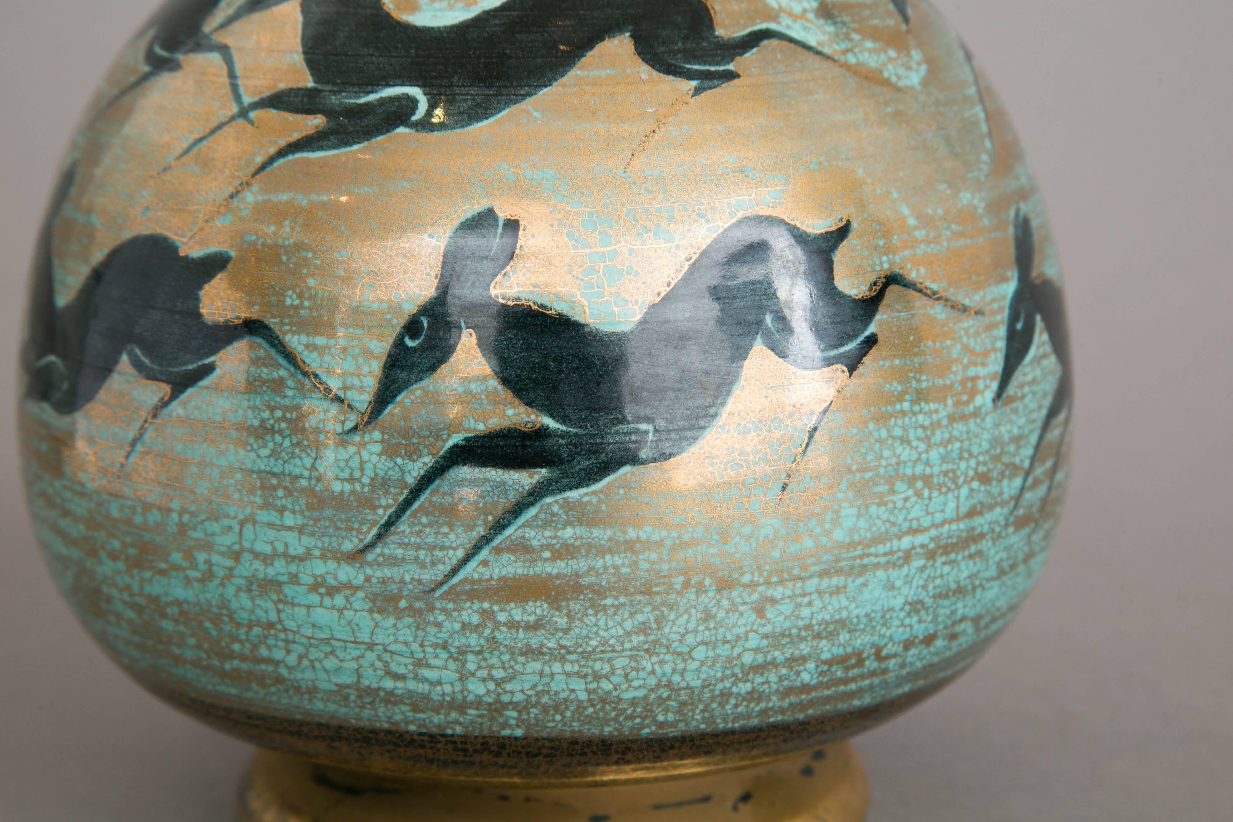Milieu du XXe siècle Vase en porcelaine de Jean Mayodon, années 1950.