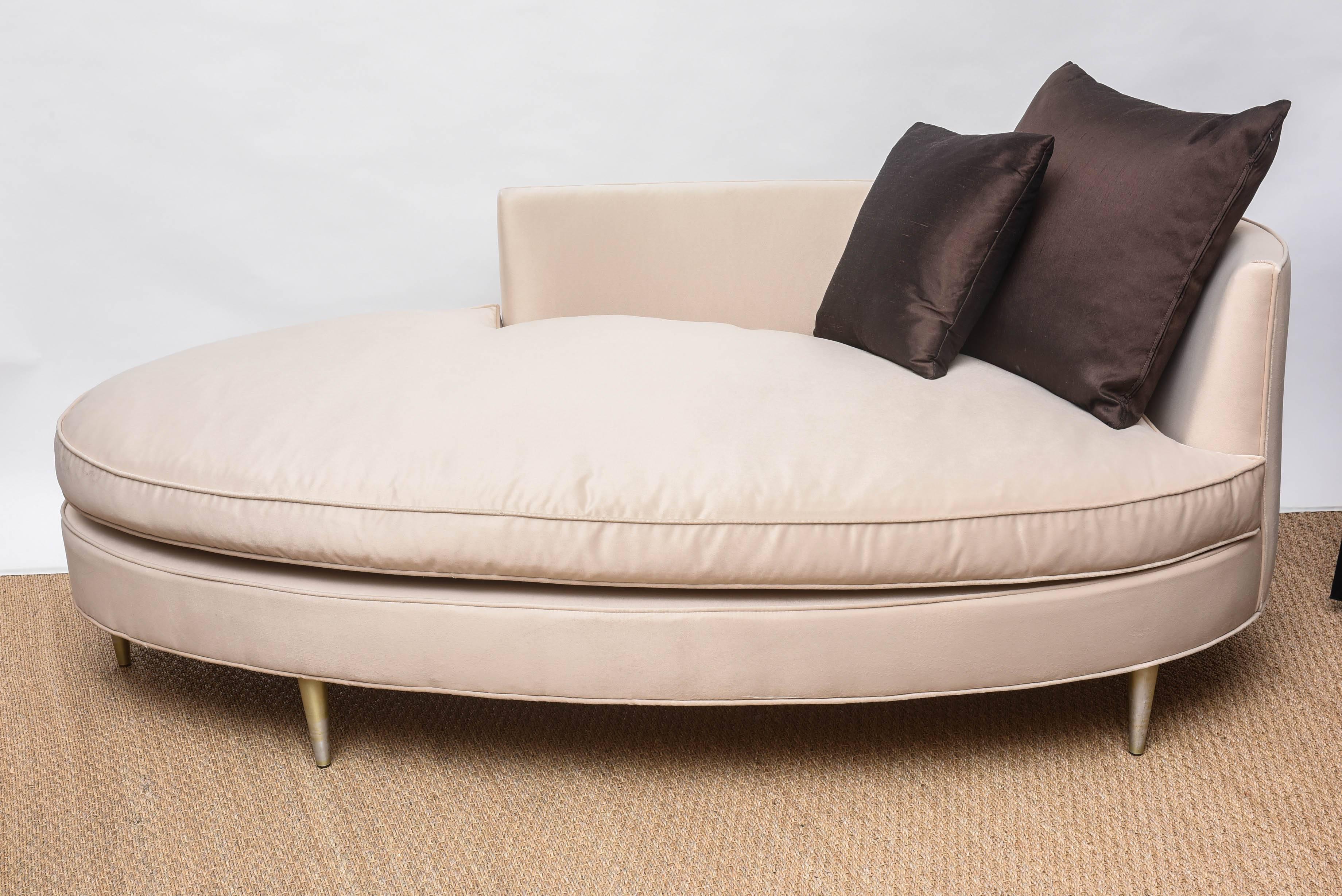 chaise oval