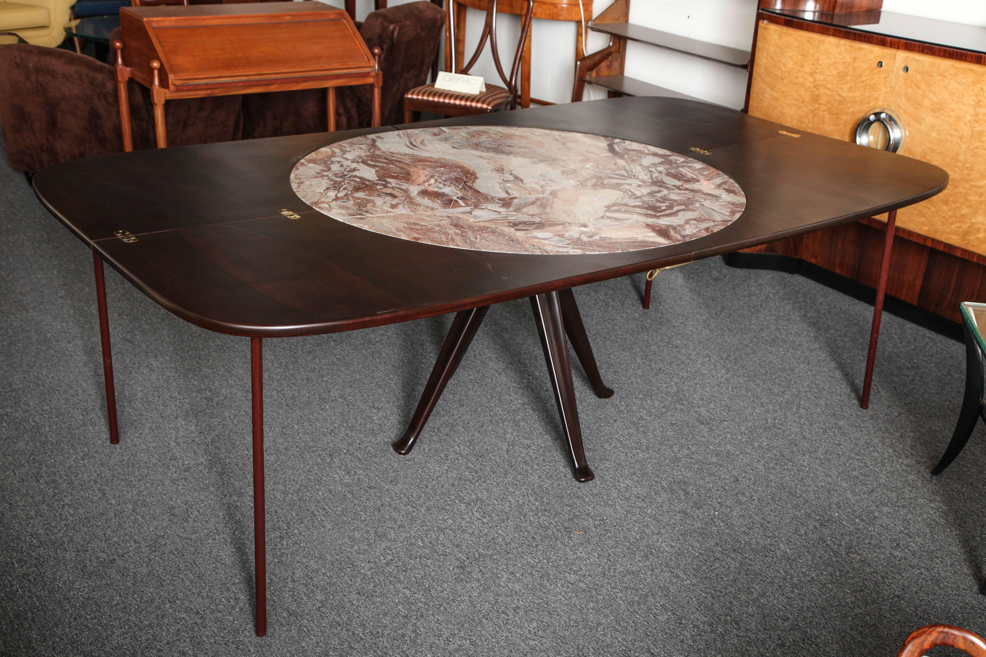Marble Osvaldo Borsani Dining Table with 2 Large Extensions Leaves made in Italy For Sale