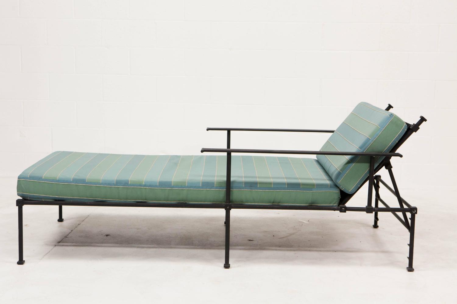 Outdoor Vintage Chaise Lounges at 1stdibs