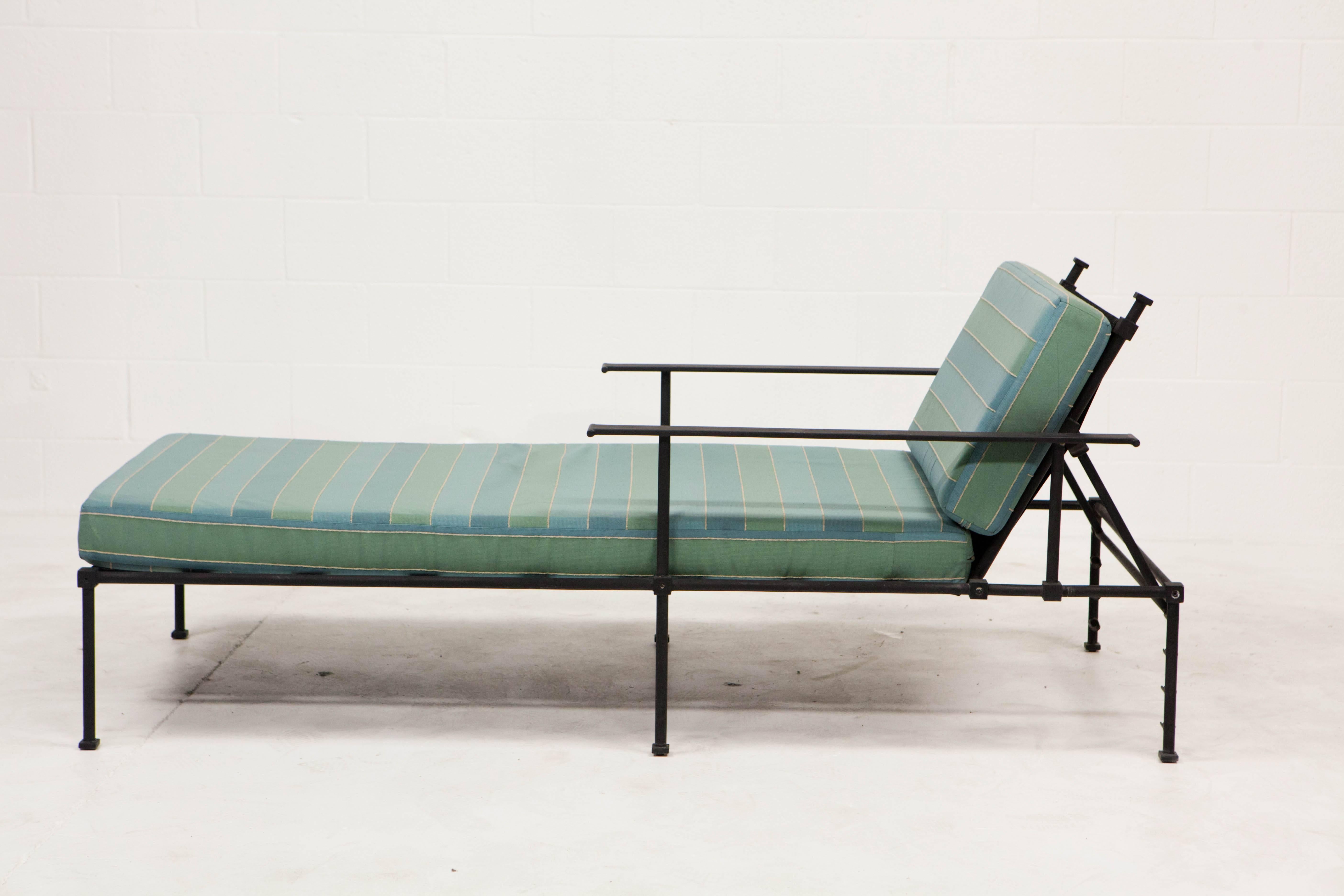 vintage outdoor chaise lounge