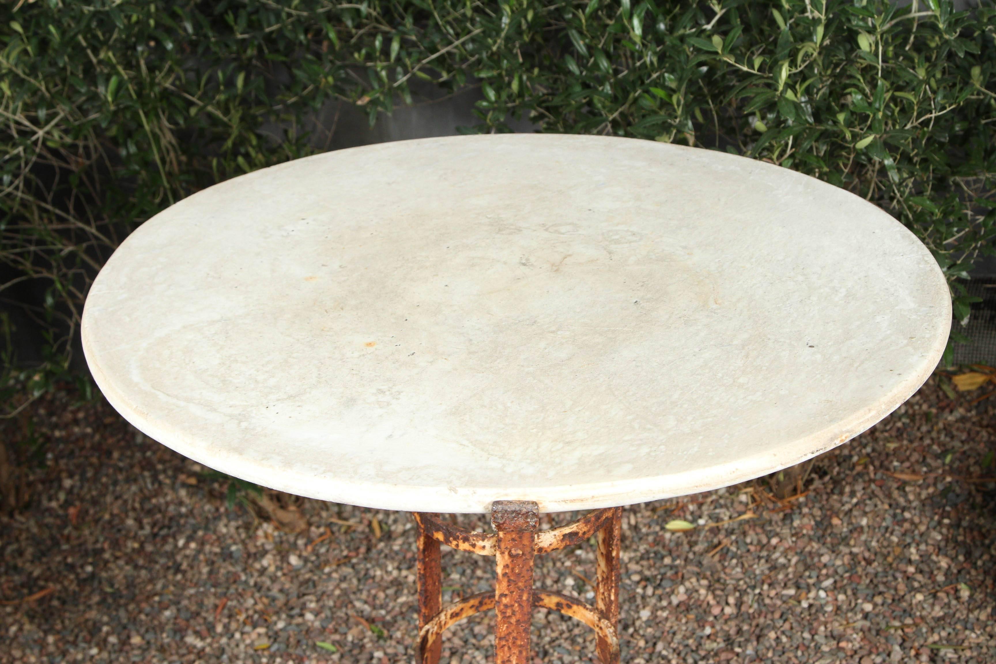 French Round Marble-Top and Iron Garden Table from Late 19th Century France
