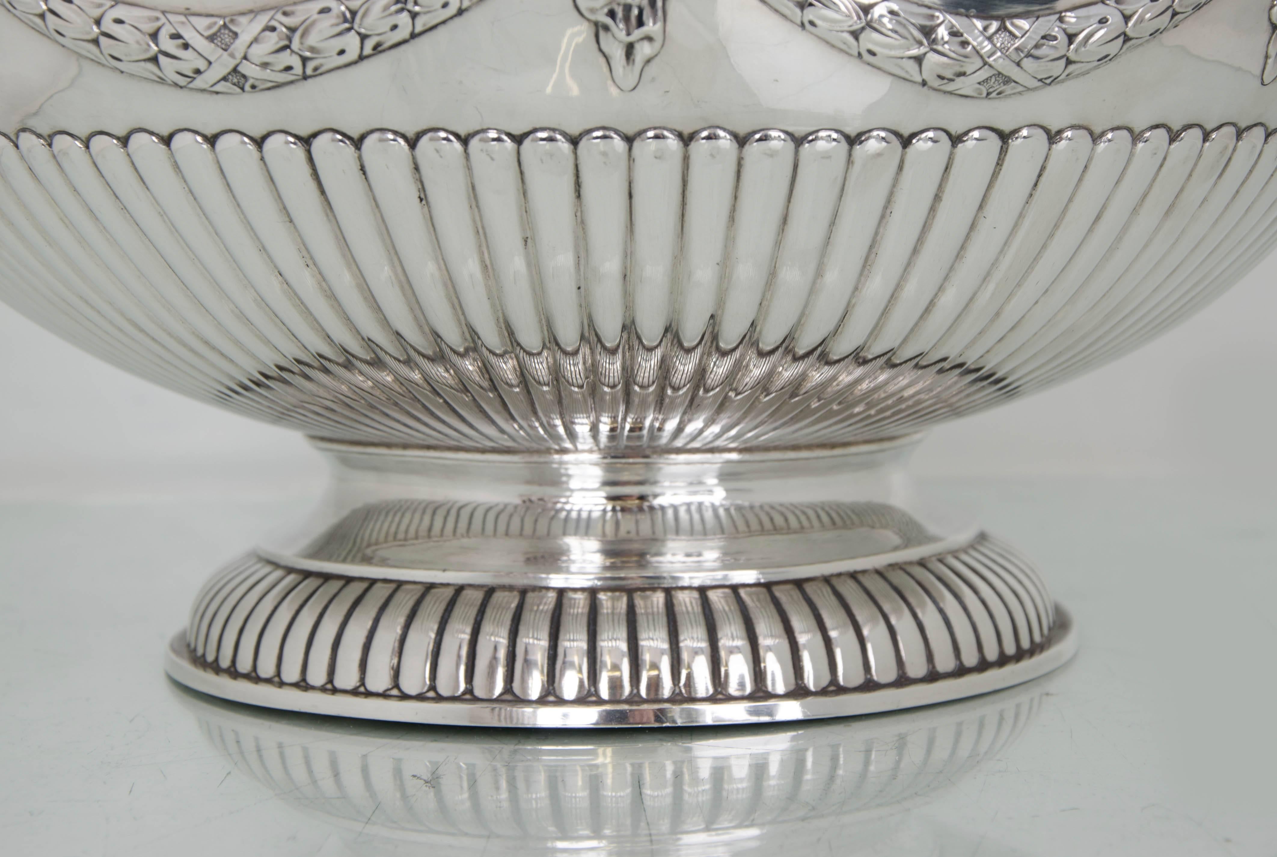 Victorian Antique Silver Monteith or Rose Bowl, London, 1881, Aldwinkle & Slater For Sale 1