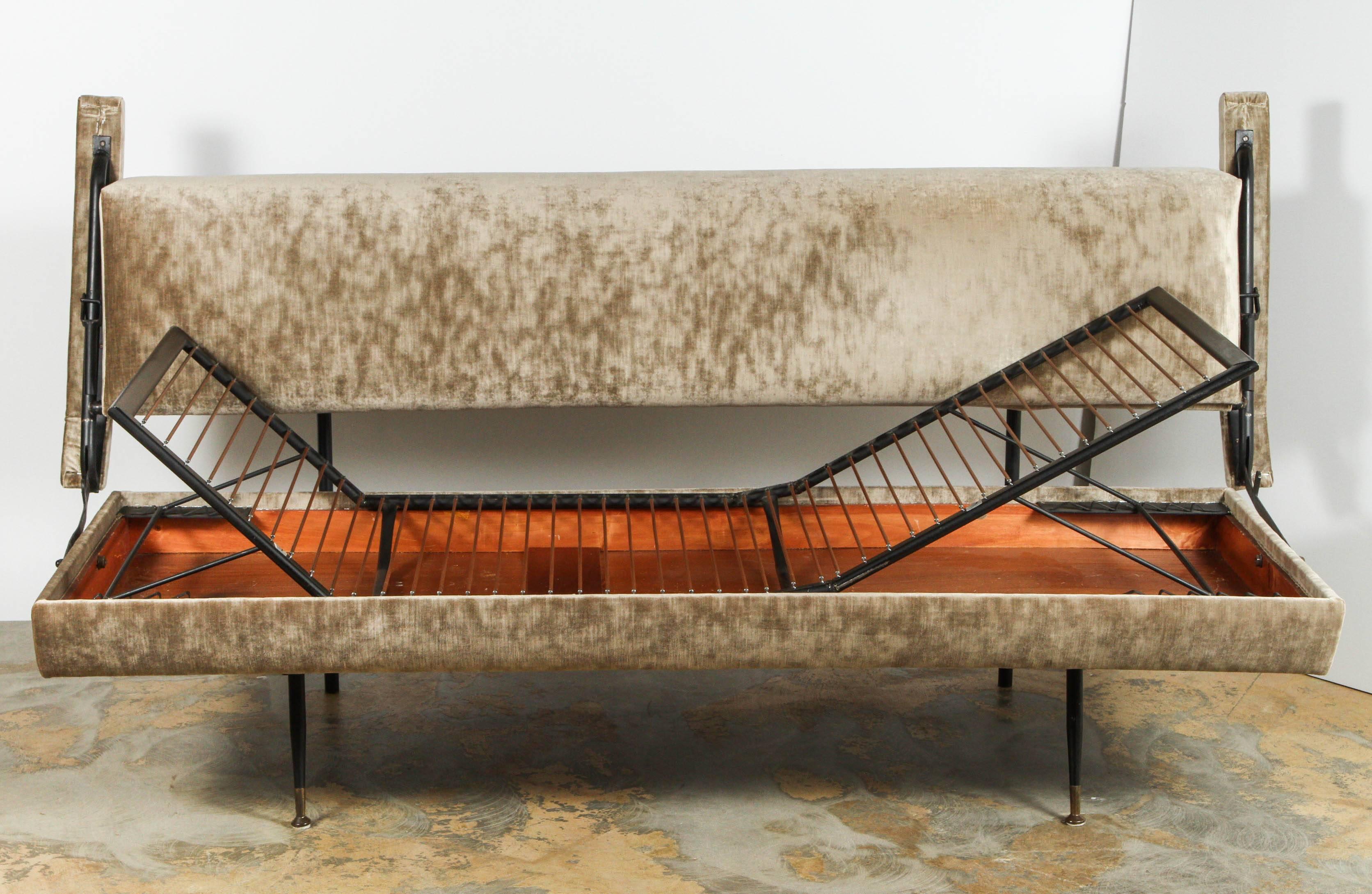 Italian Sofa and Daybed in Style of Osvaldo Borsani For Sale 1