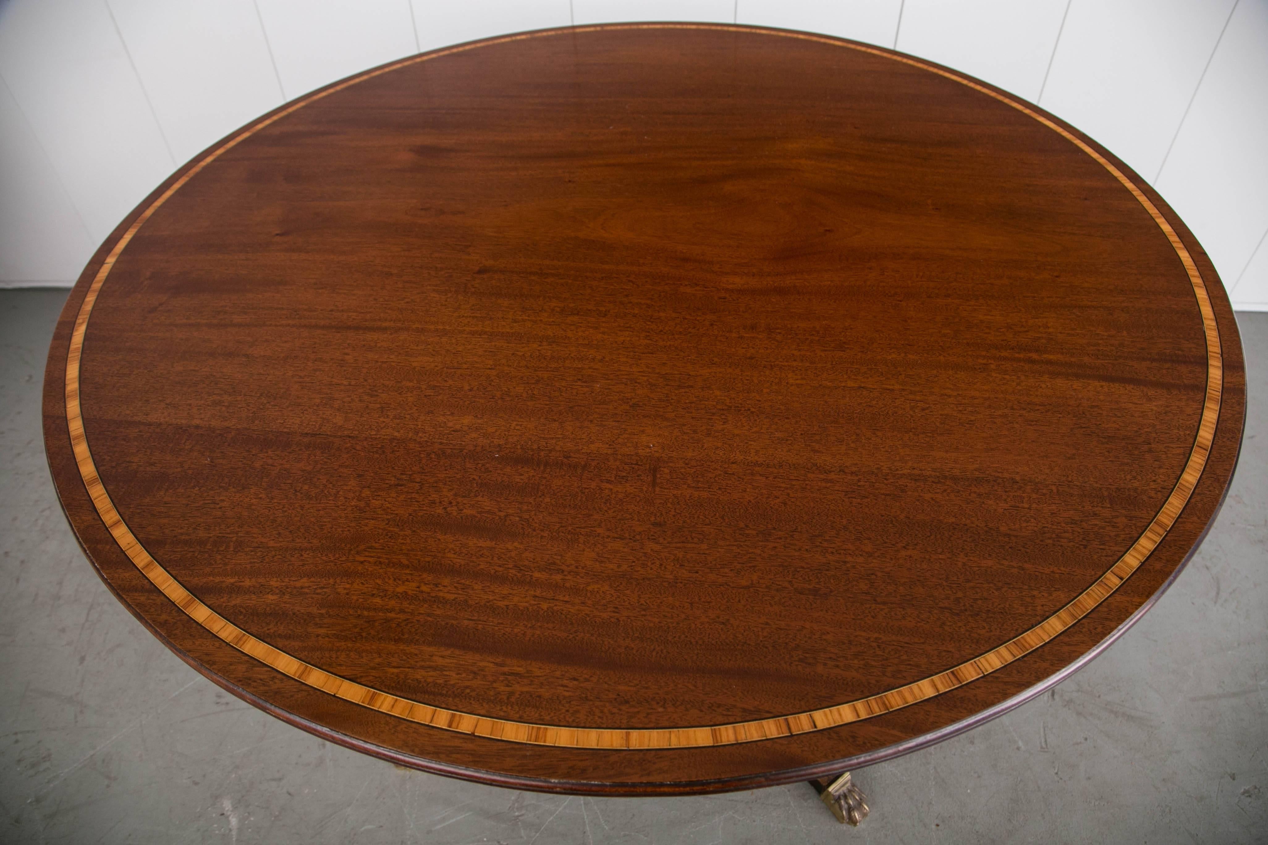round duncan phyfe table
