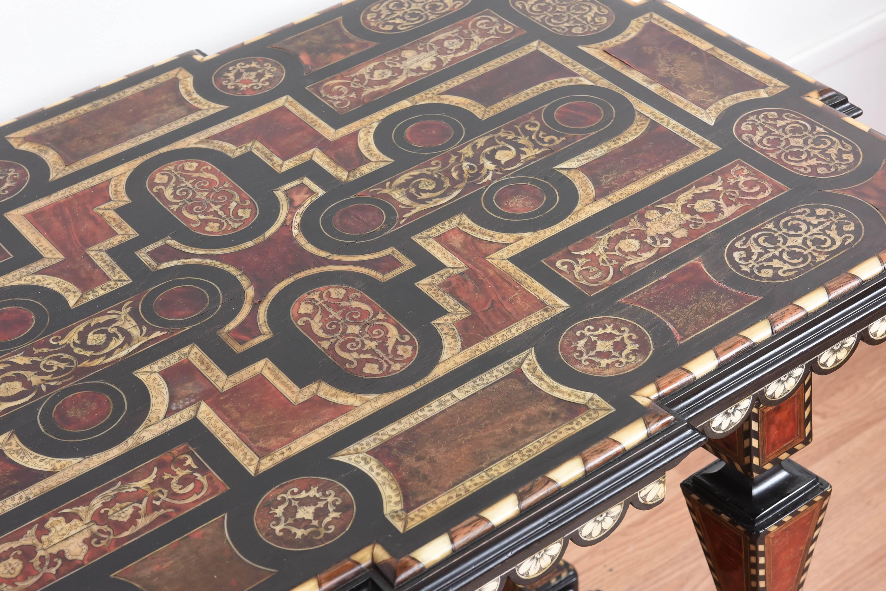 Beautiful 19th Century Italian Inlaid Side Table  In Excellent Condition In West Palm Beach, FL