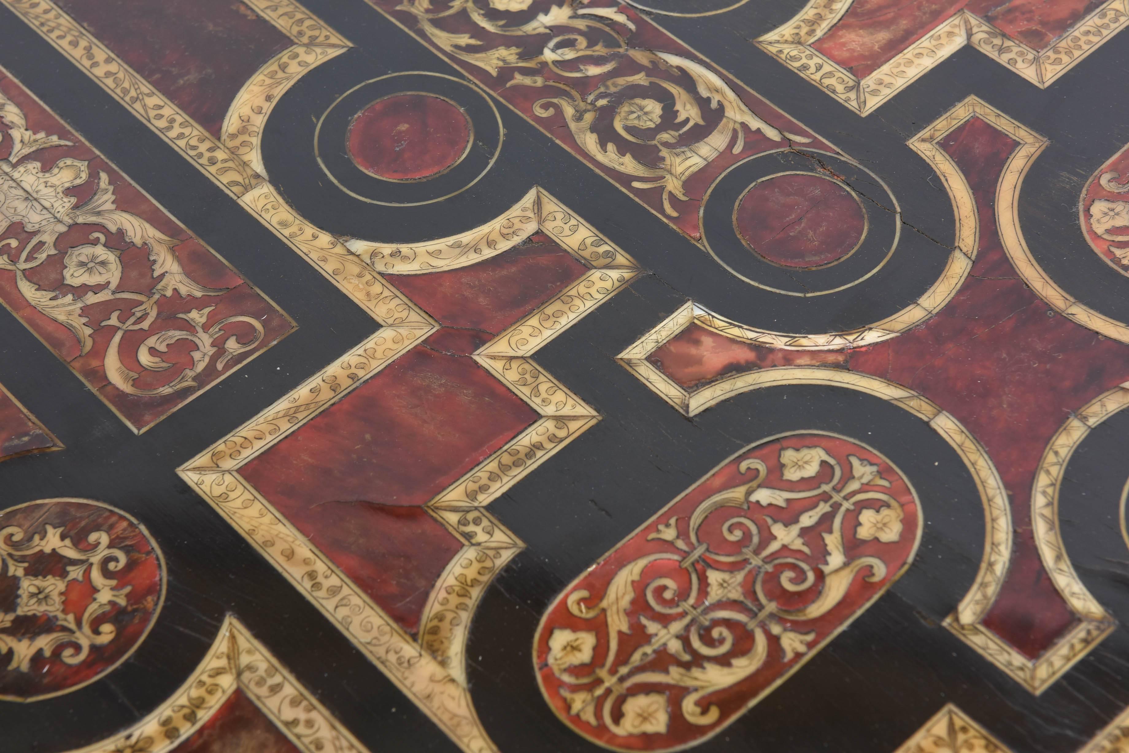 Beautiful 19th Century Italian Inlaid Side Table  4